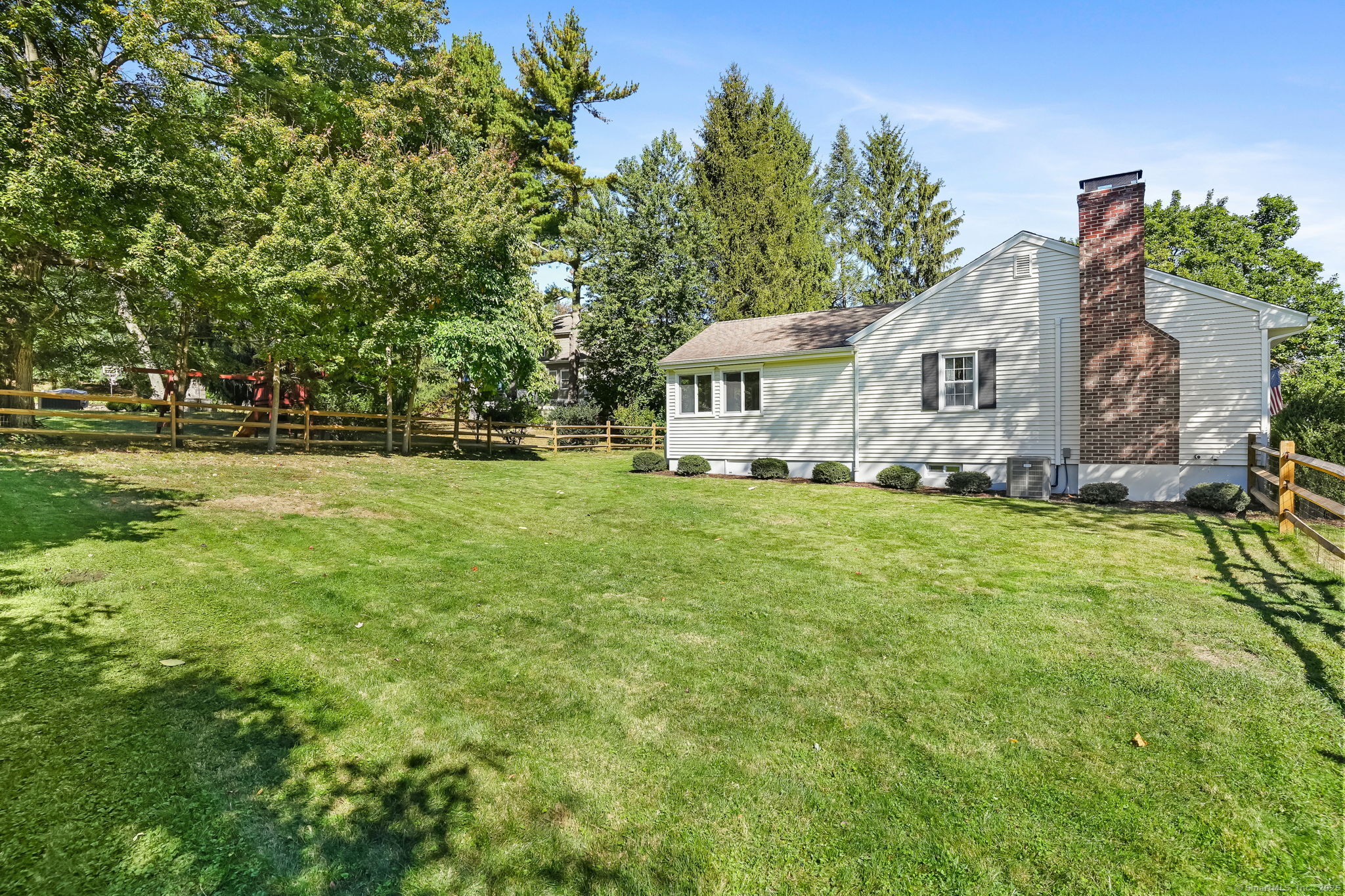 27 Poplar Street