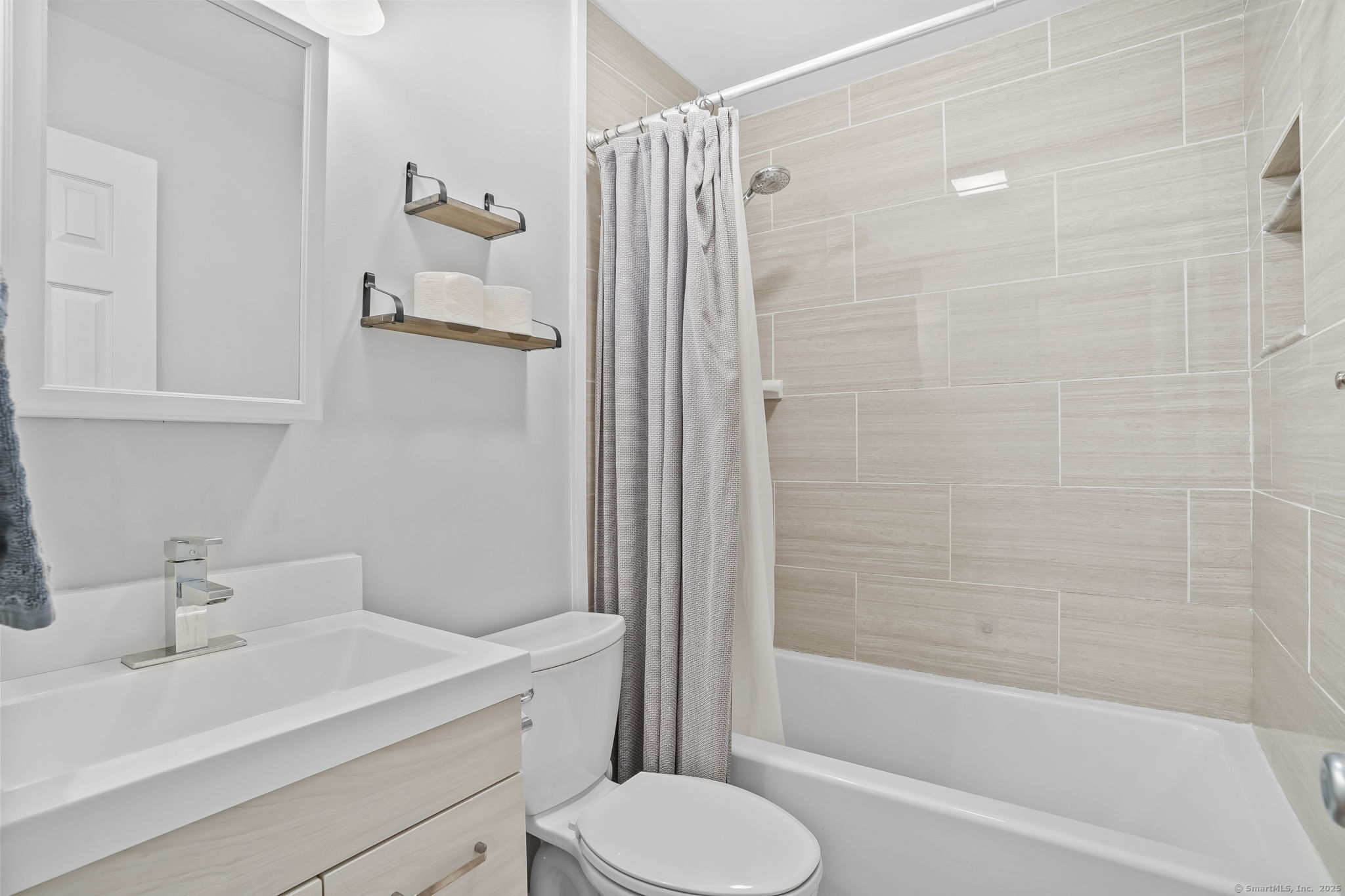 85 Far Horizons Drive