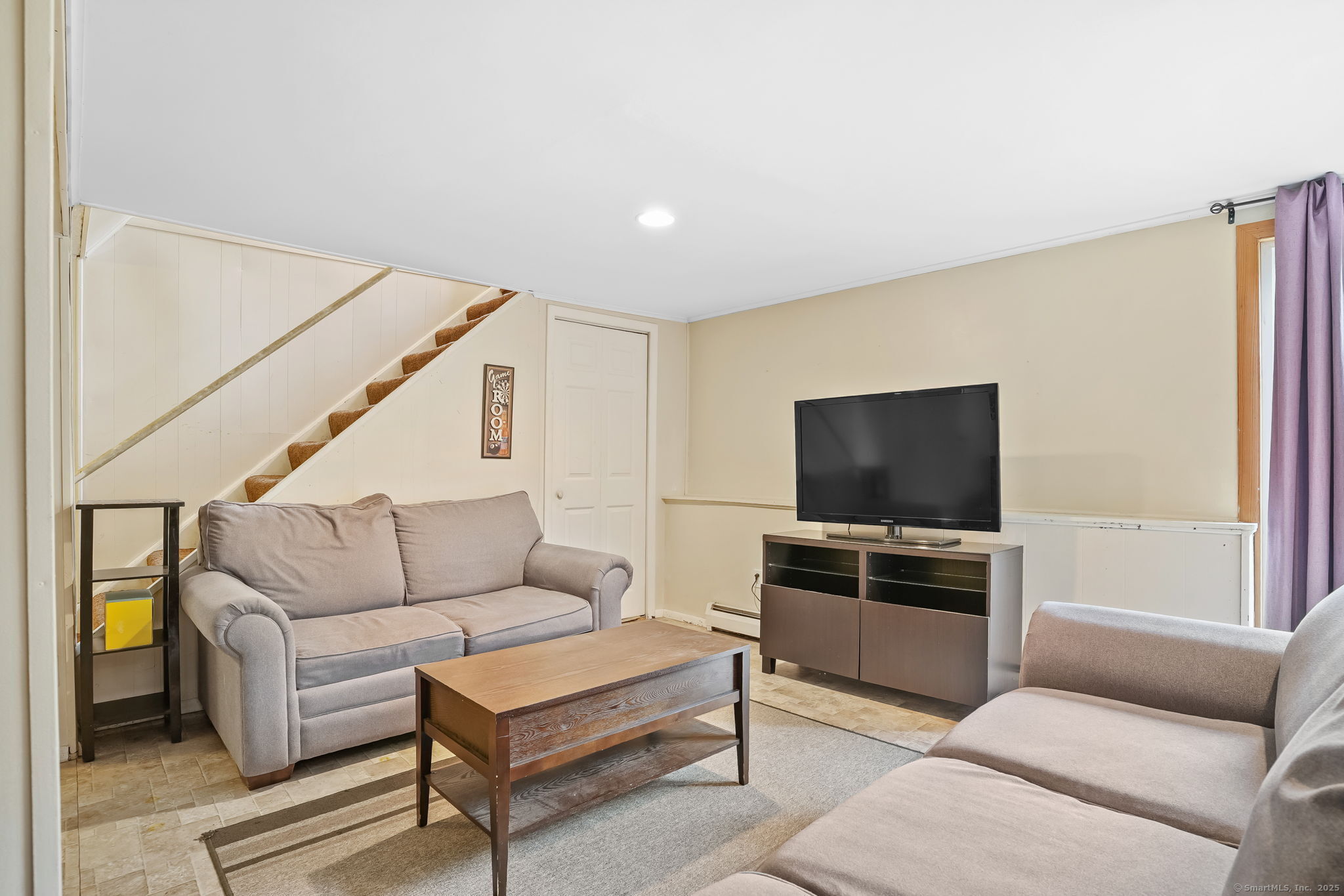 85 Far Horizons Drive