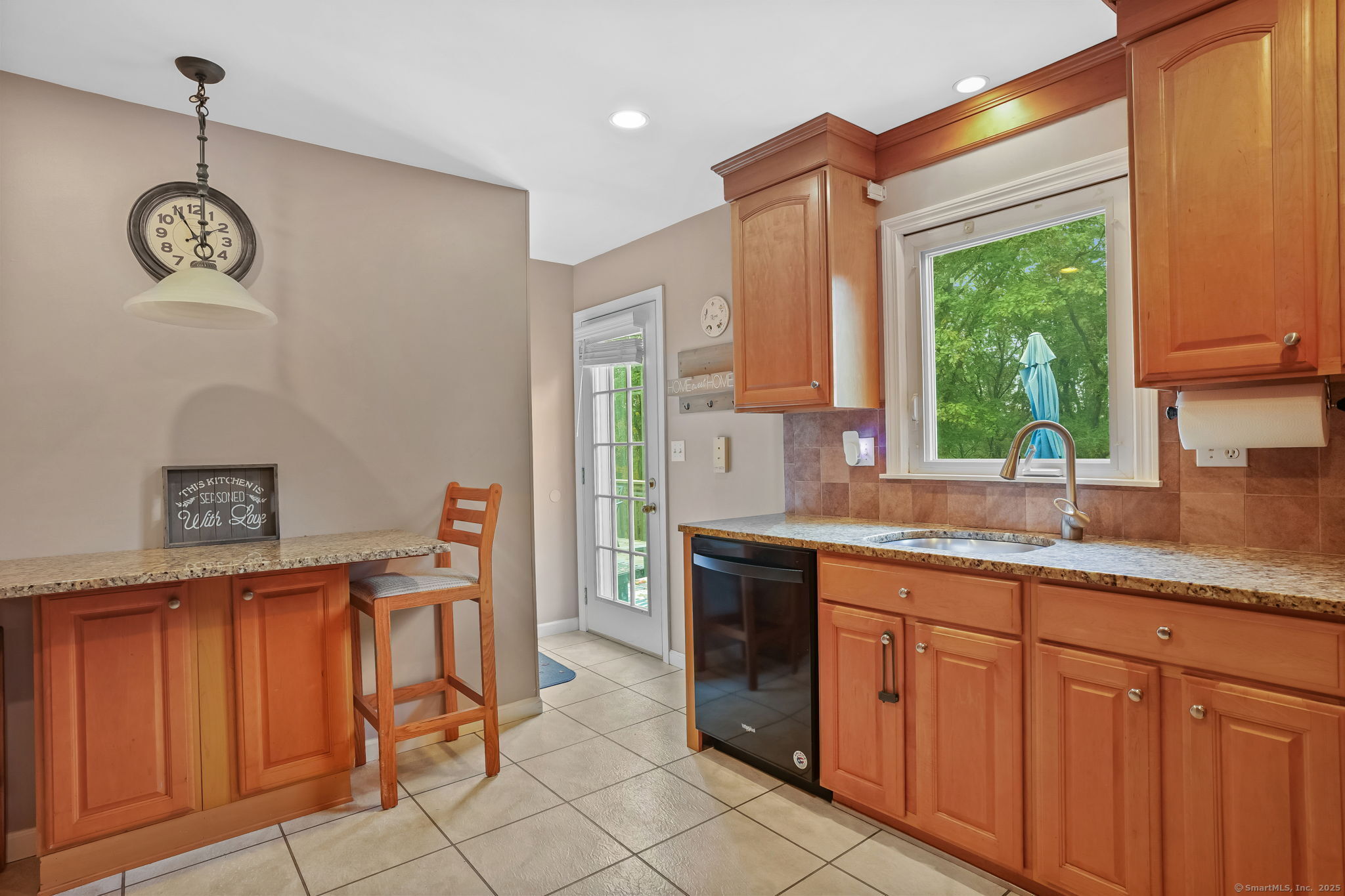 85 Far Horizons Drive