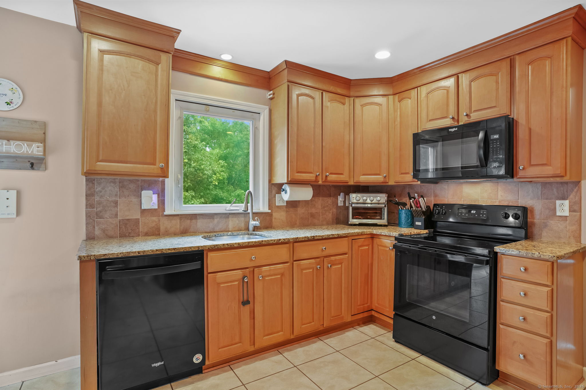 85 Far Horizons Drive