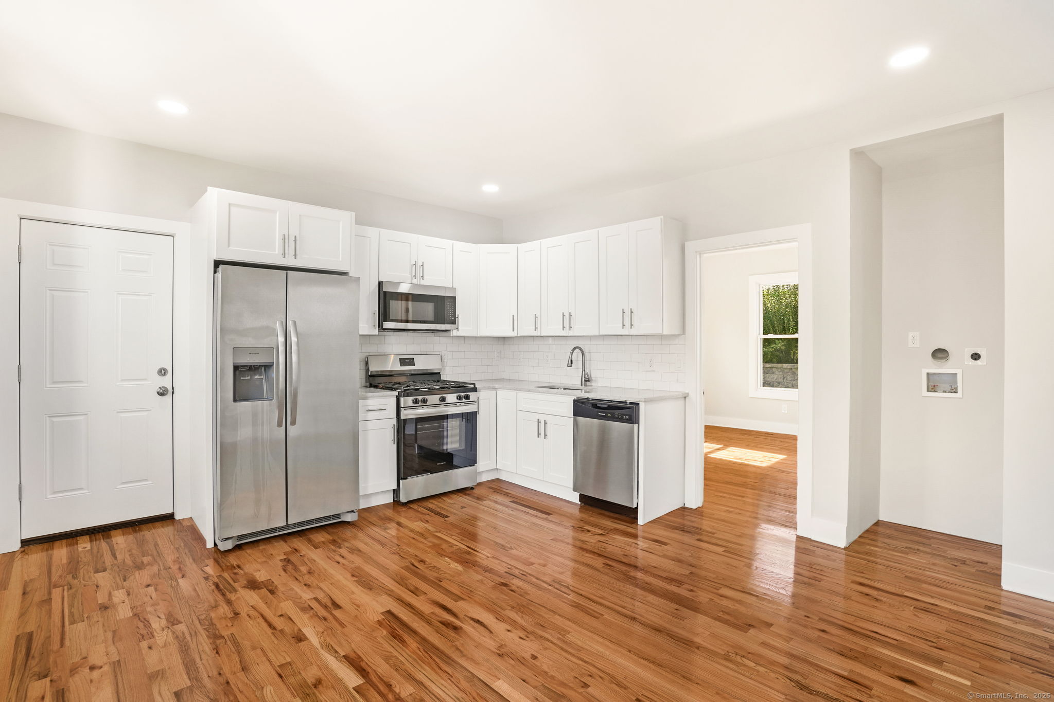 10 Perry Hill Road