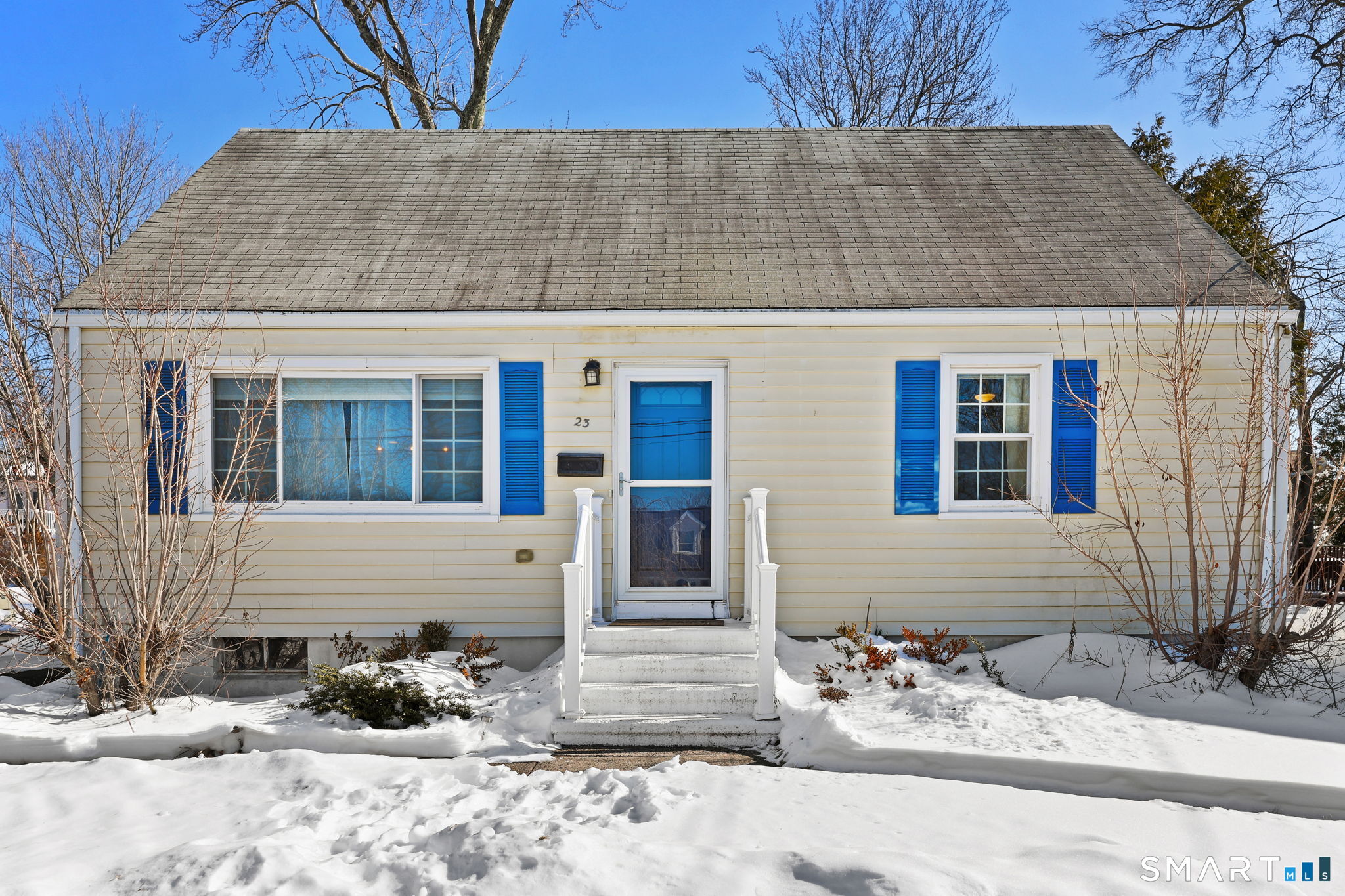 23 Warner Avenue
