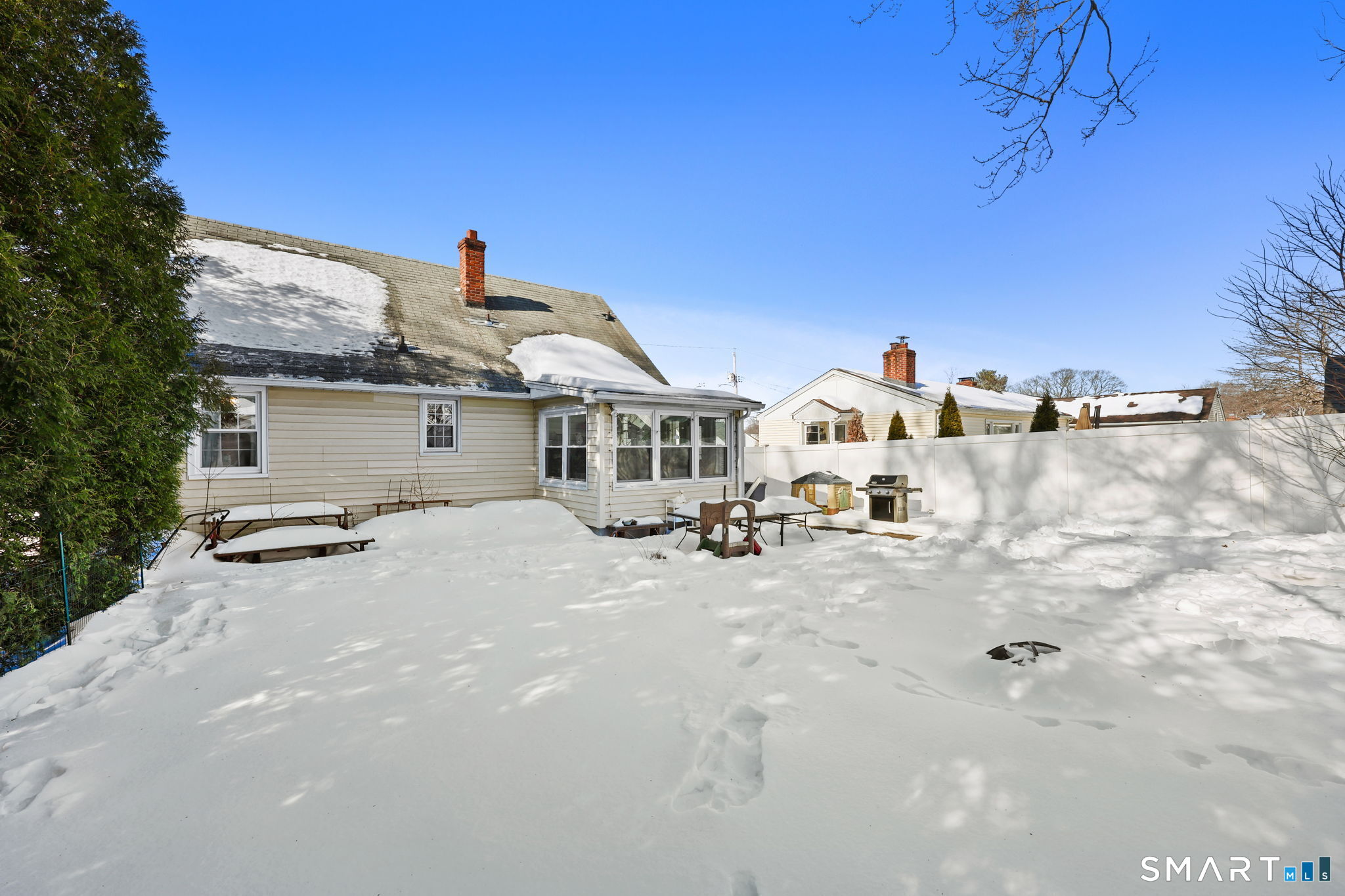 23 Warner Avenue