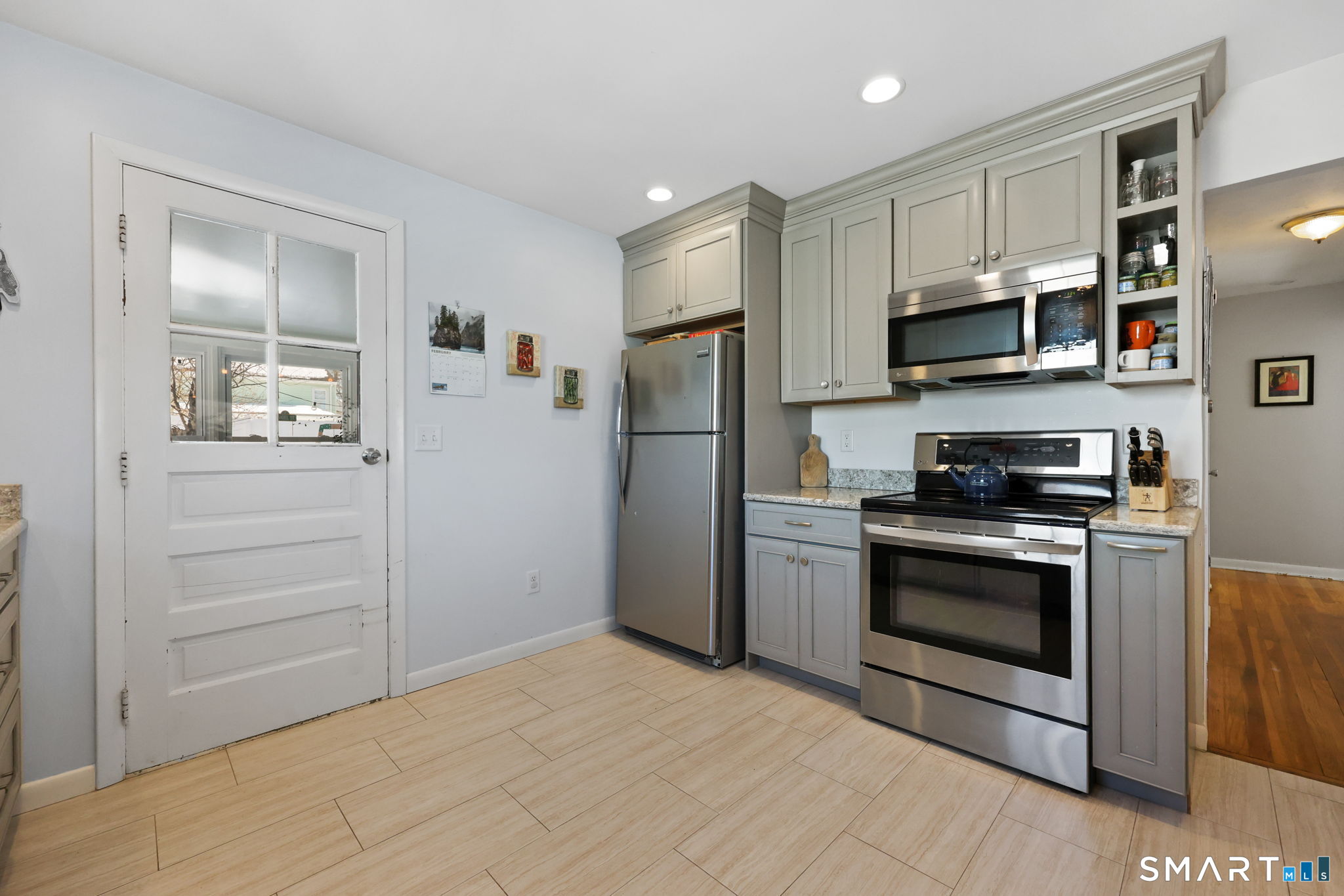 23 Warner Avenue