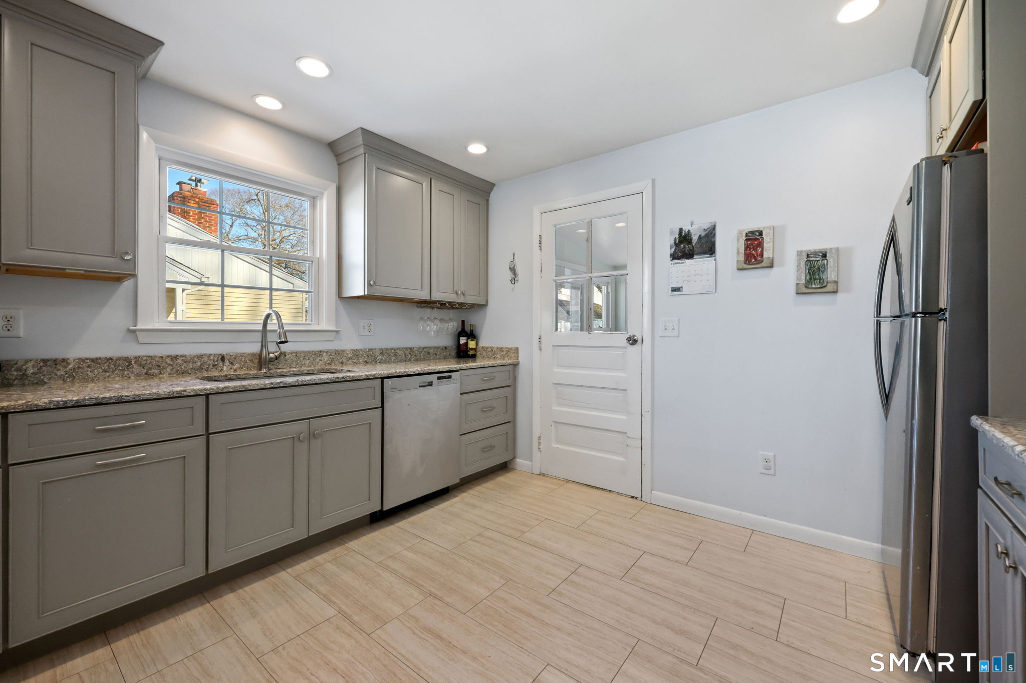 23 Warner Avenue