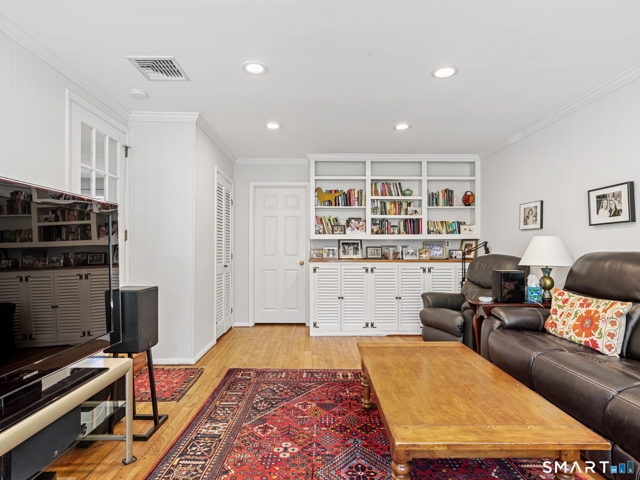 30 Rolling Wood Drive