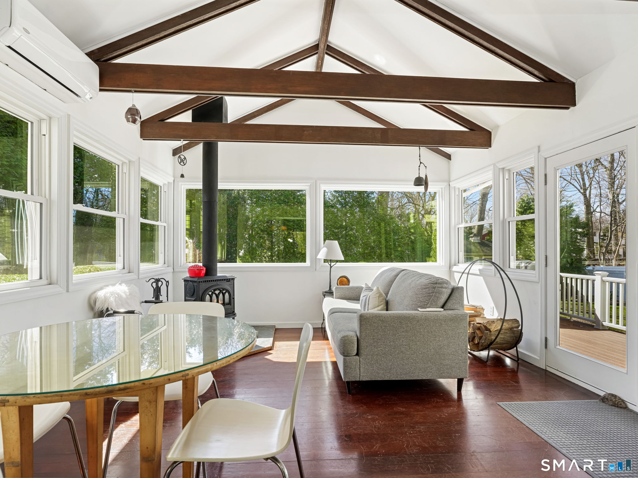 30 Rolling Wood Drive