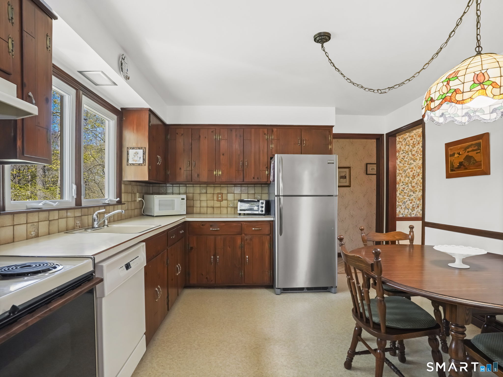 5279 Madison Avenue
