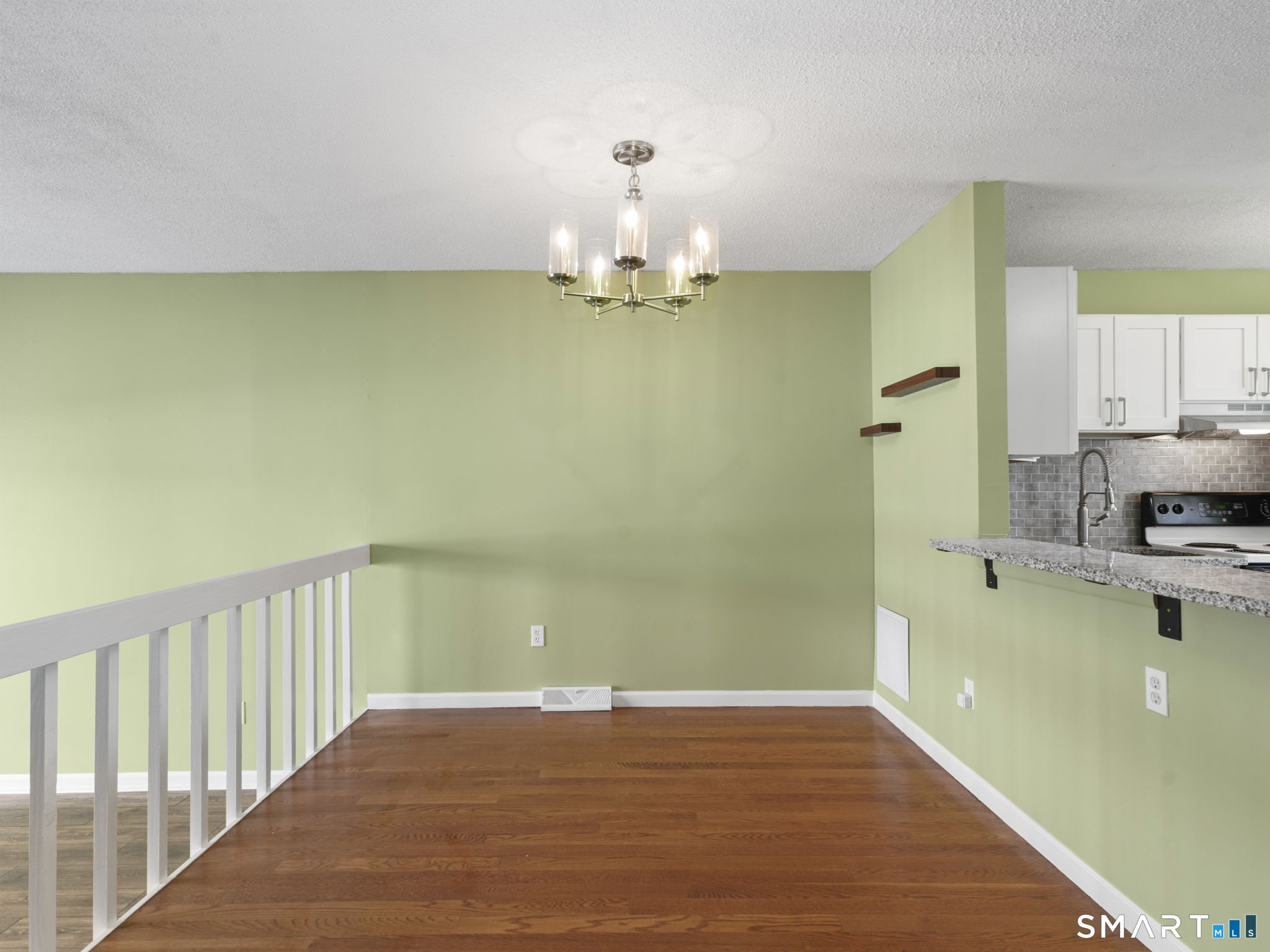 61 Meetinghouse Village 8