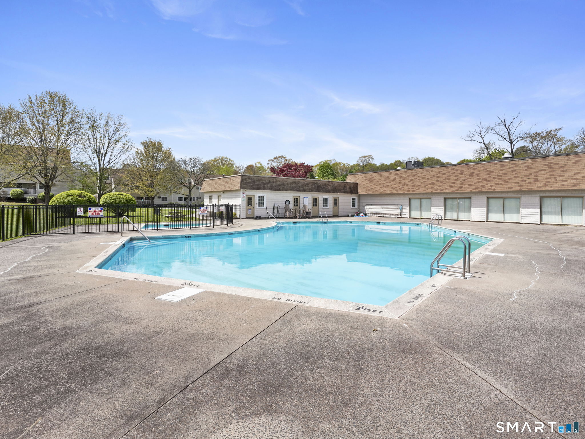 61 Meetinghouse Village 8