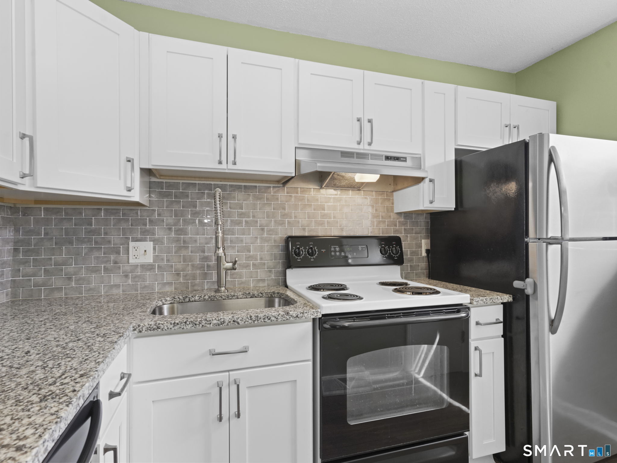 61 Meetinghouse Village 8