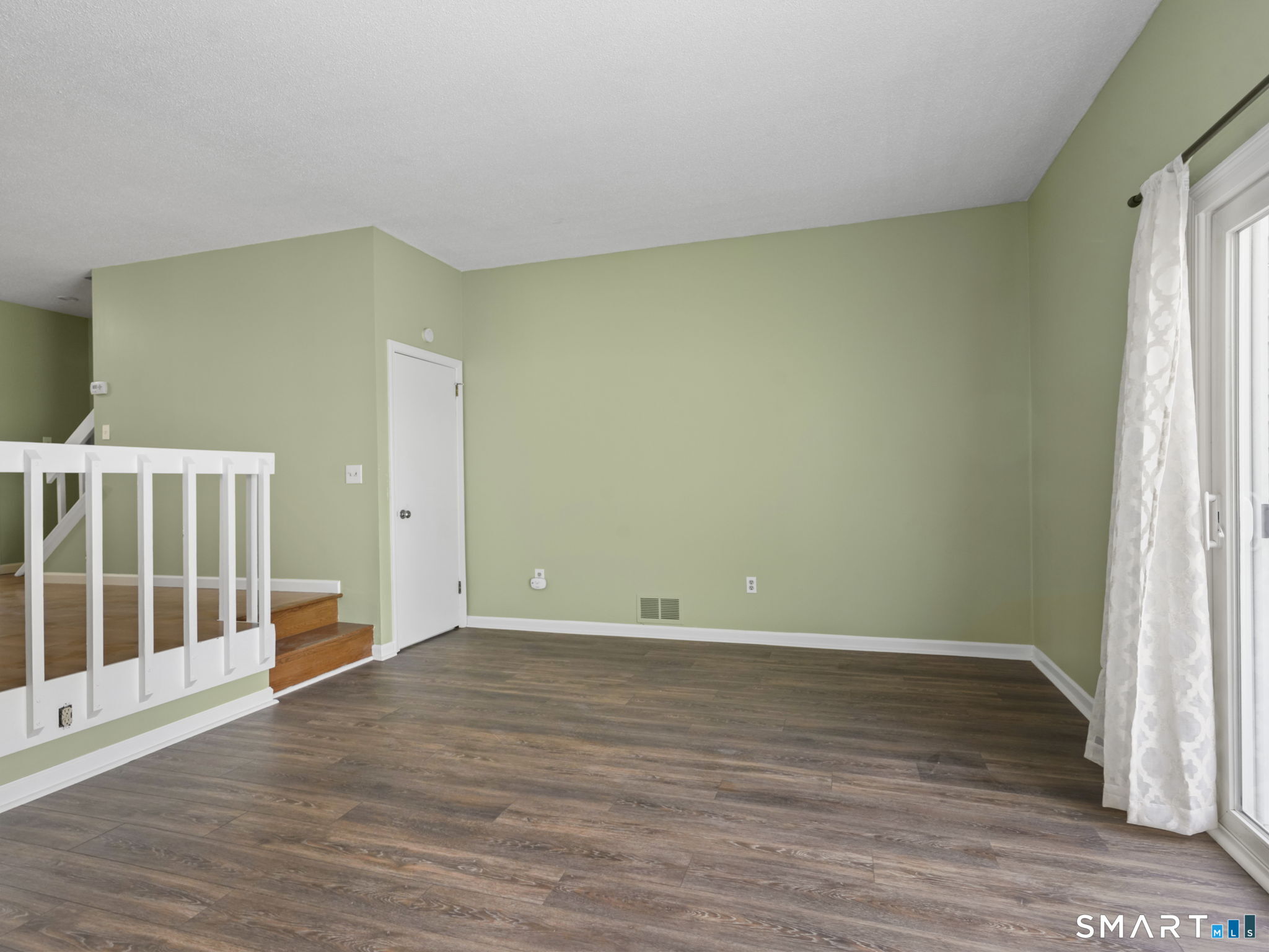 61 Meetinghouse Village 8