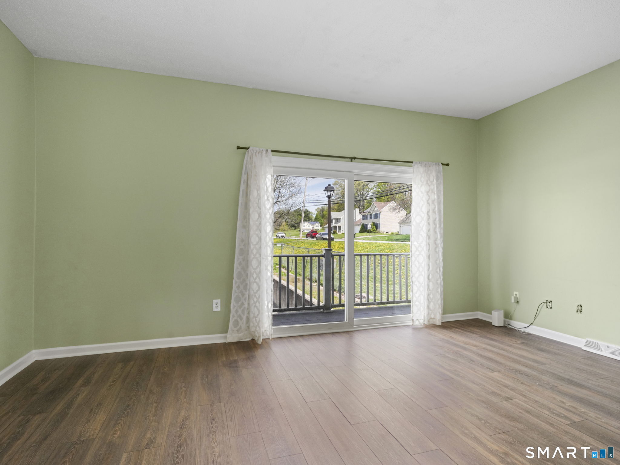 61 Meetinghouse Village 8
