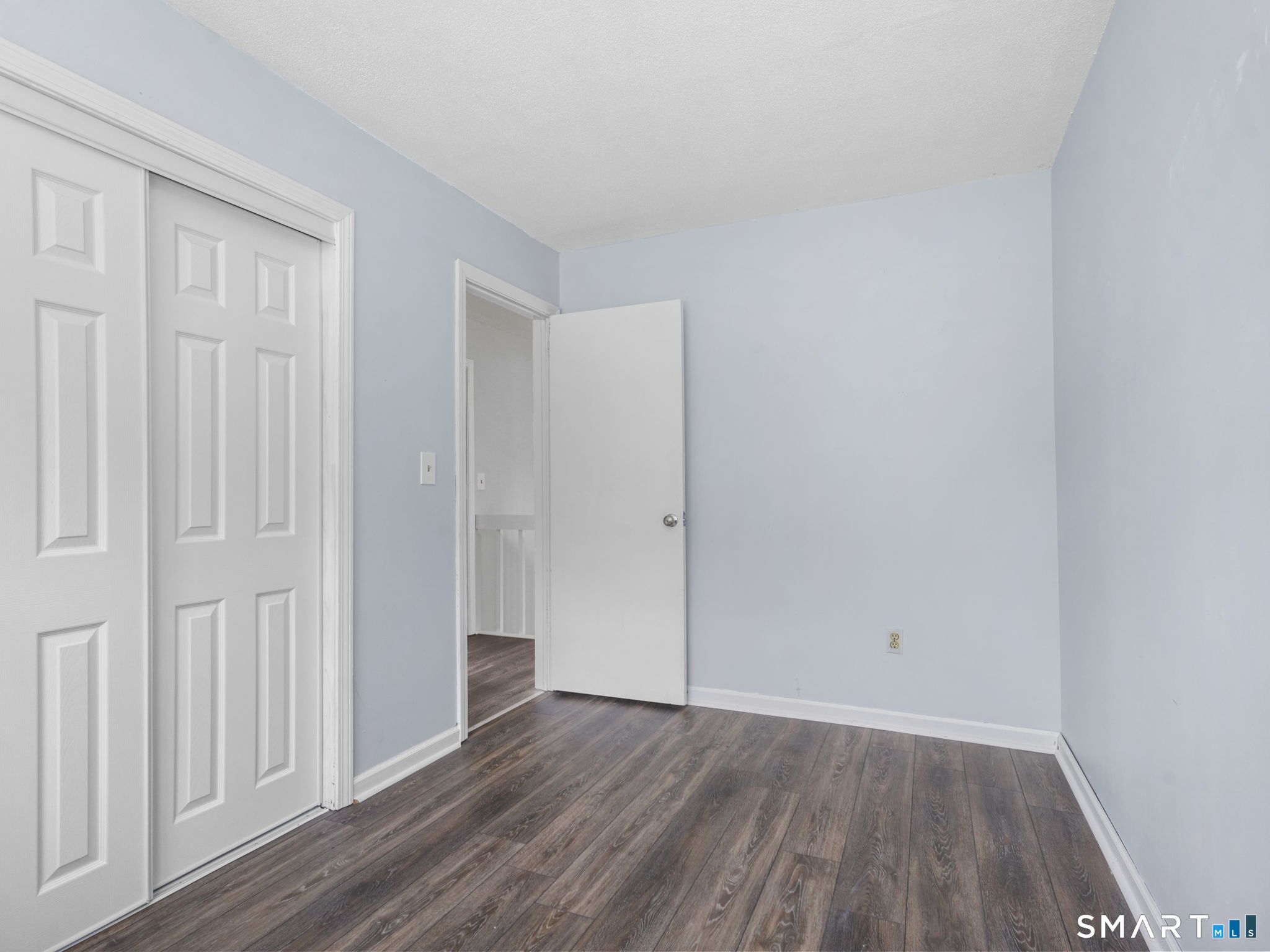 61 Meetinghouse Village 8