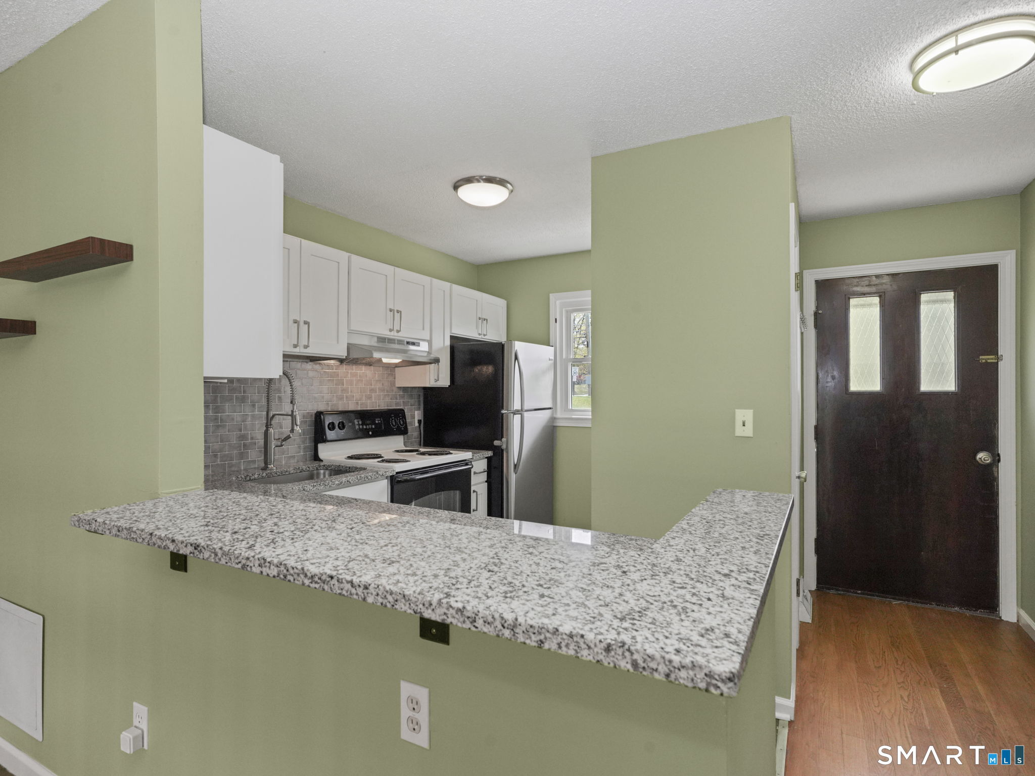 61 Meetinghouse Village 8