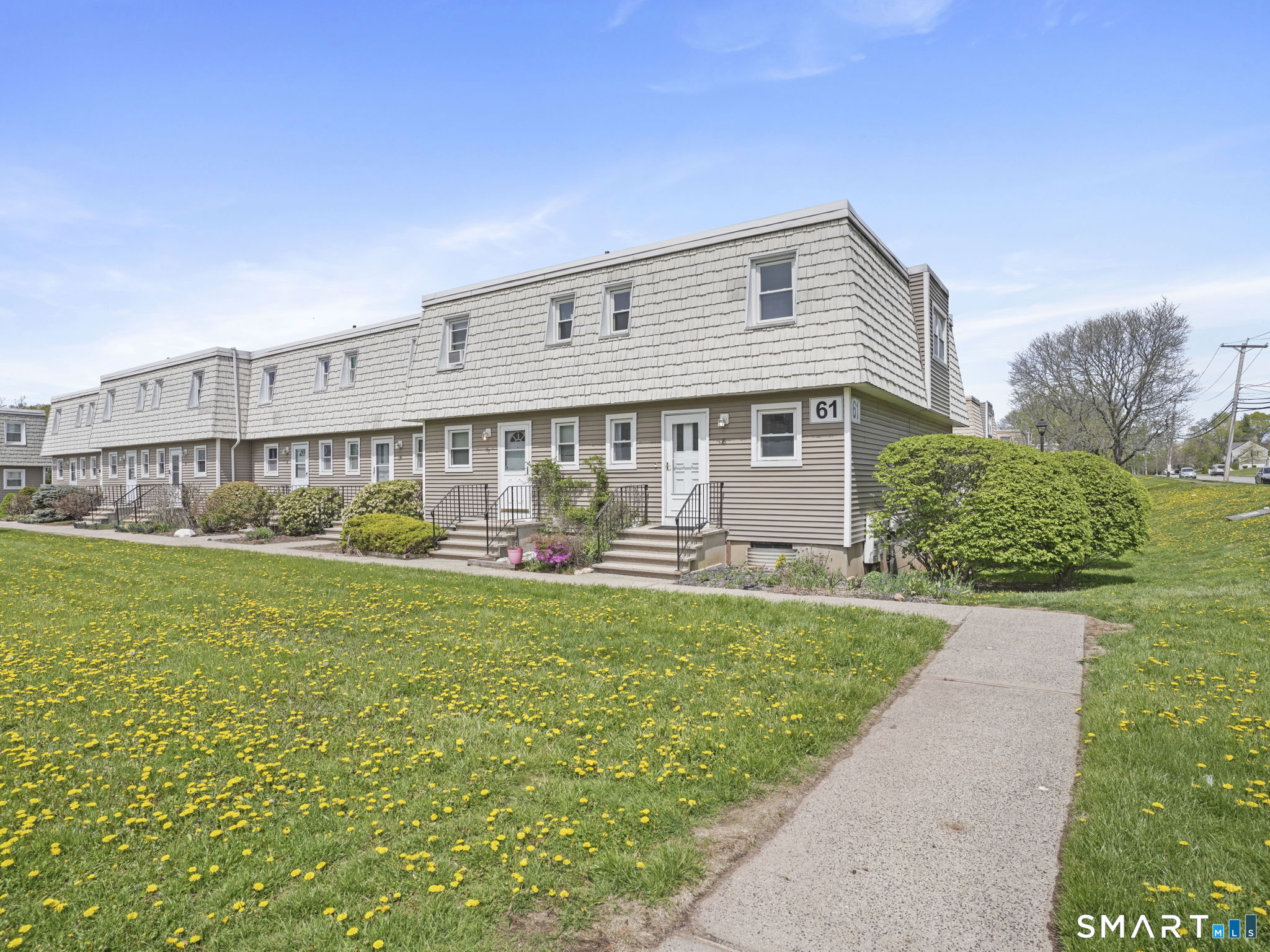 61 Meetinghouse Village 8