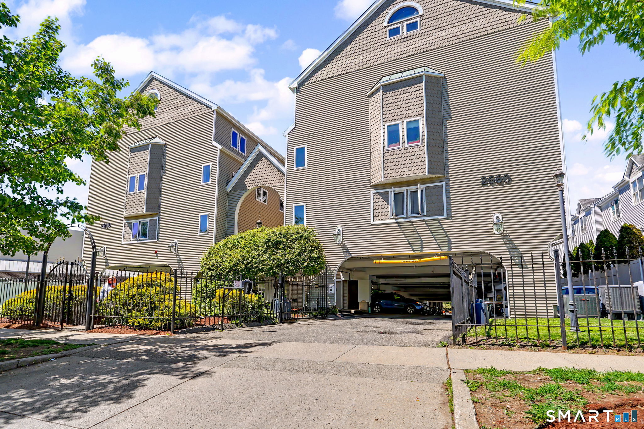 2660 North Avenue 112