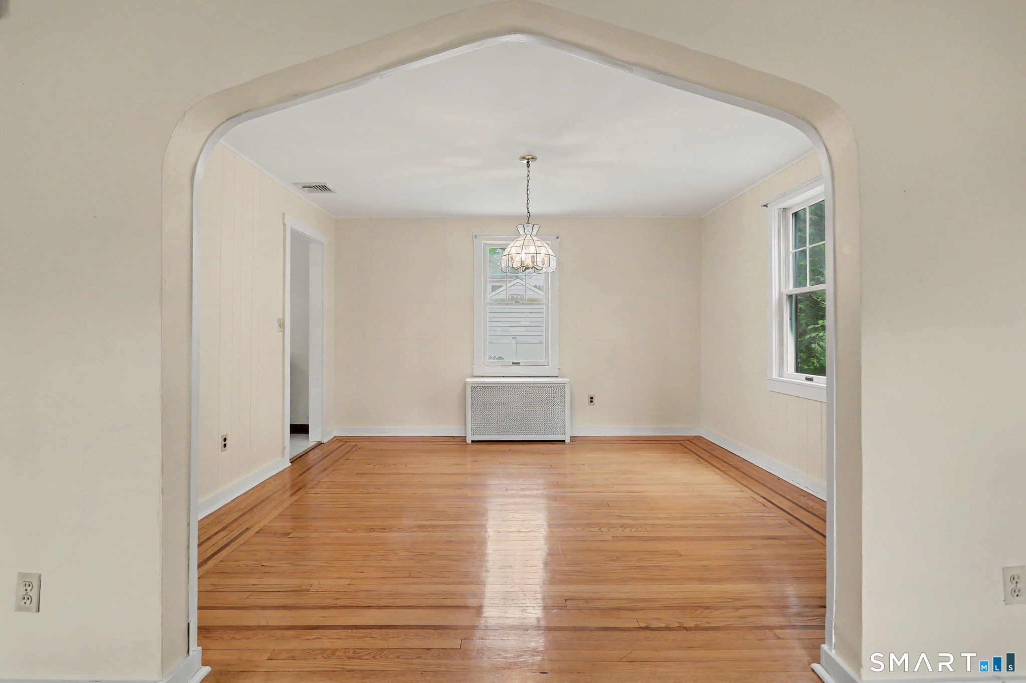85 Eastlawn Street