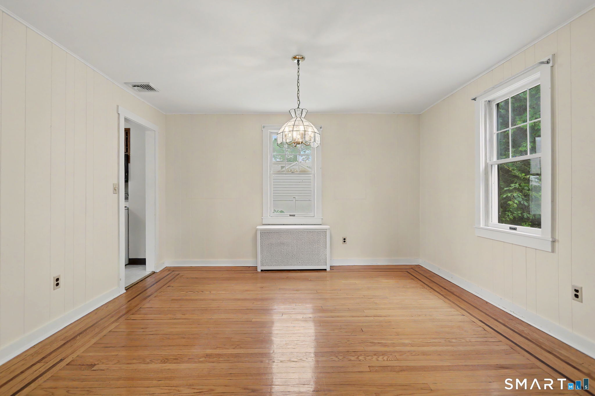 85 Eastlawn Street