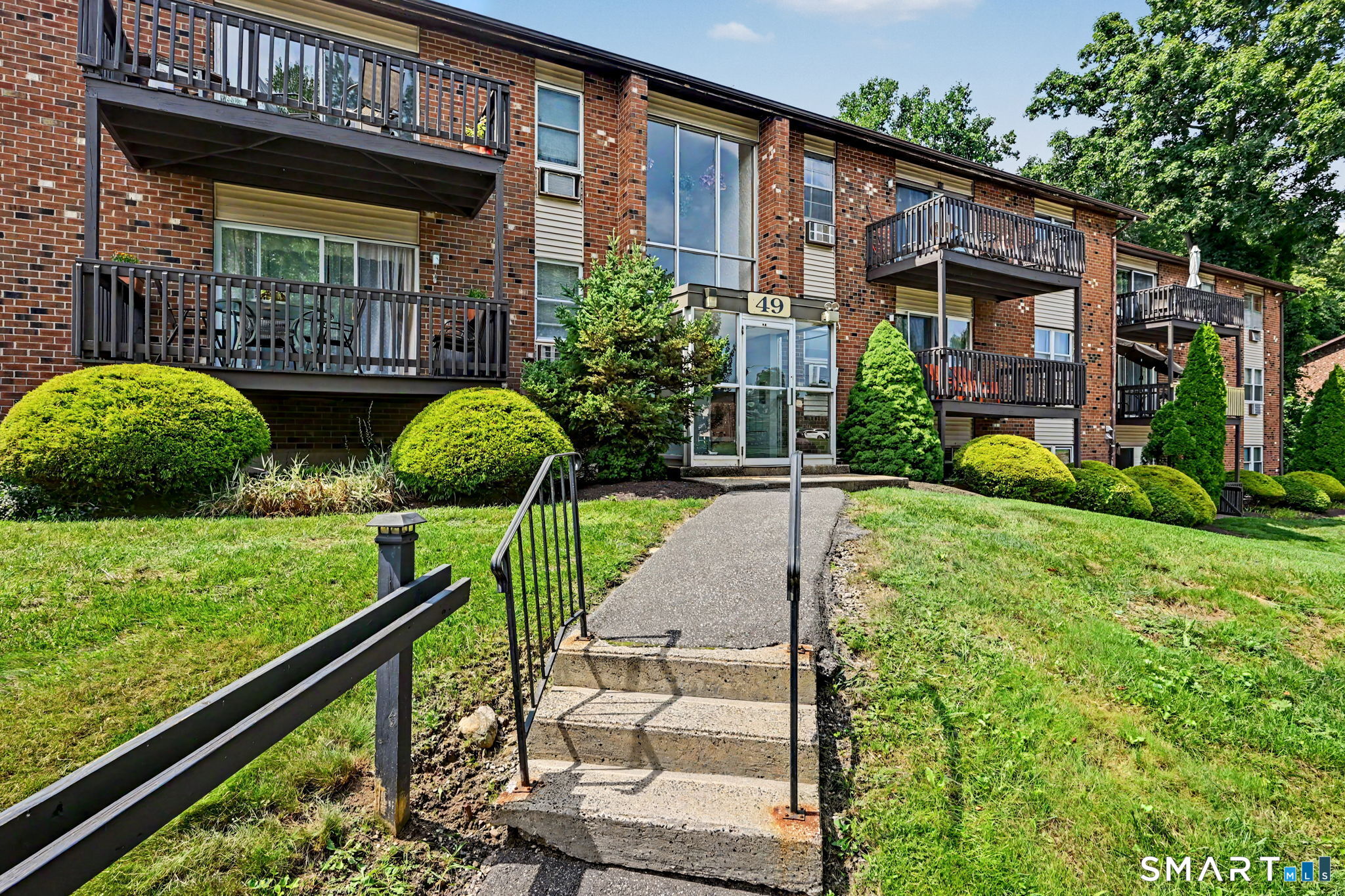 49 Balance Rock Road Unit: 7
