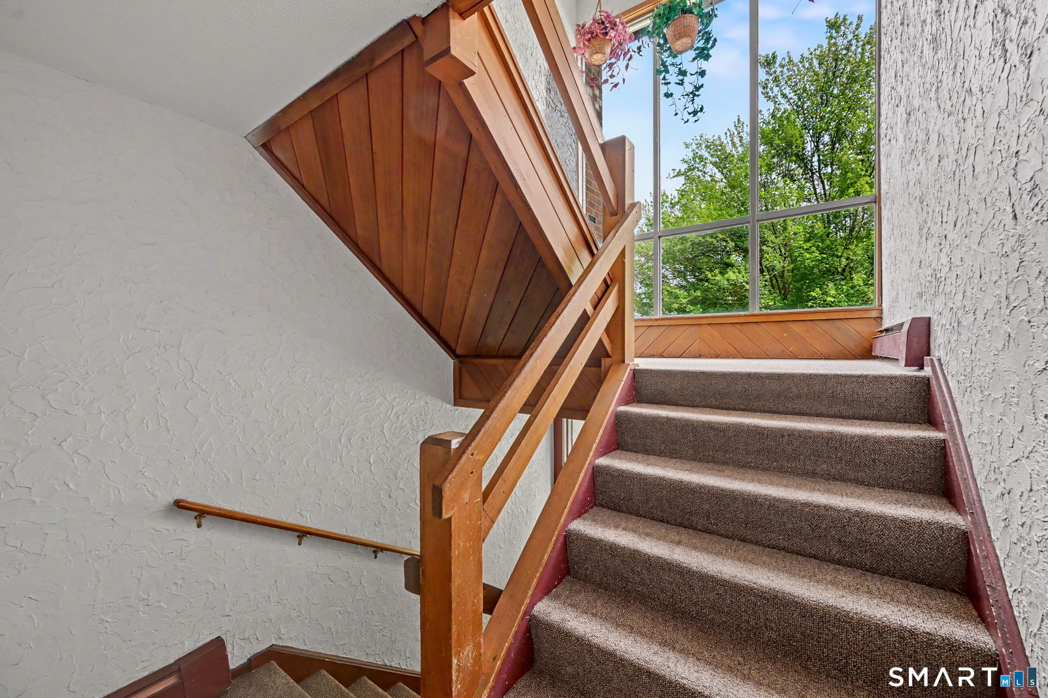 49 Balance Rock Road Unit: 7