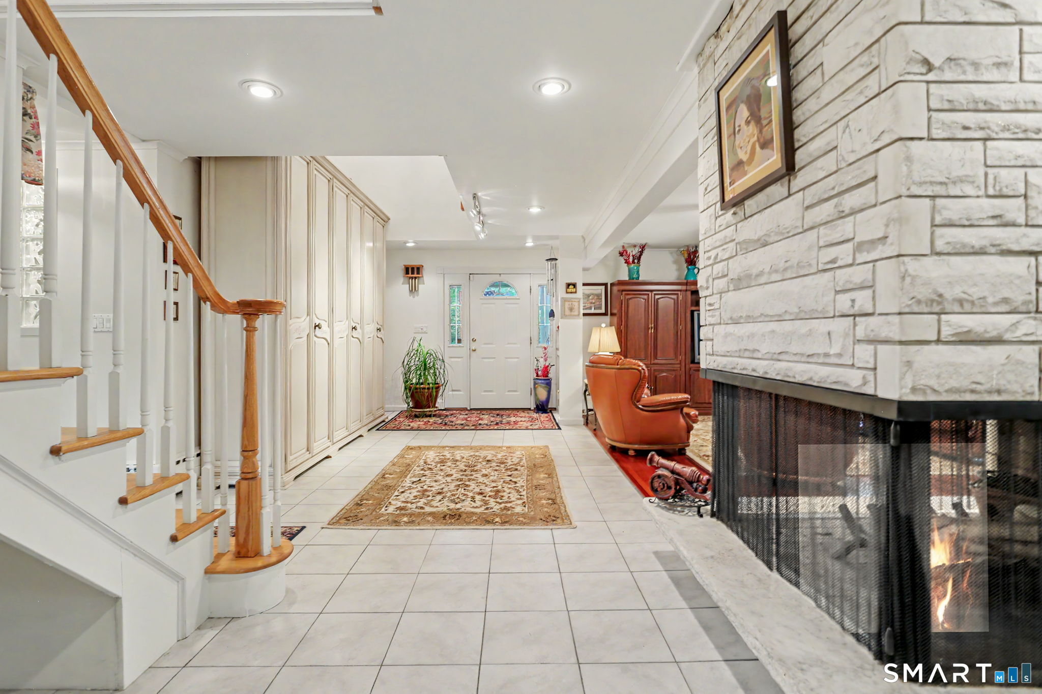 17 Little Plain Road
