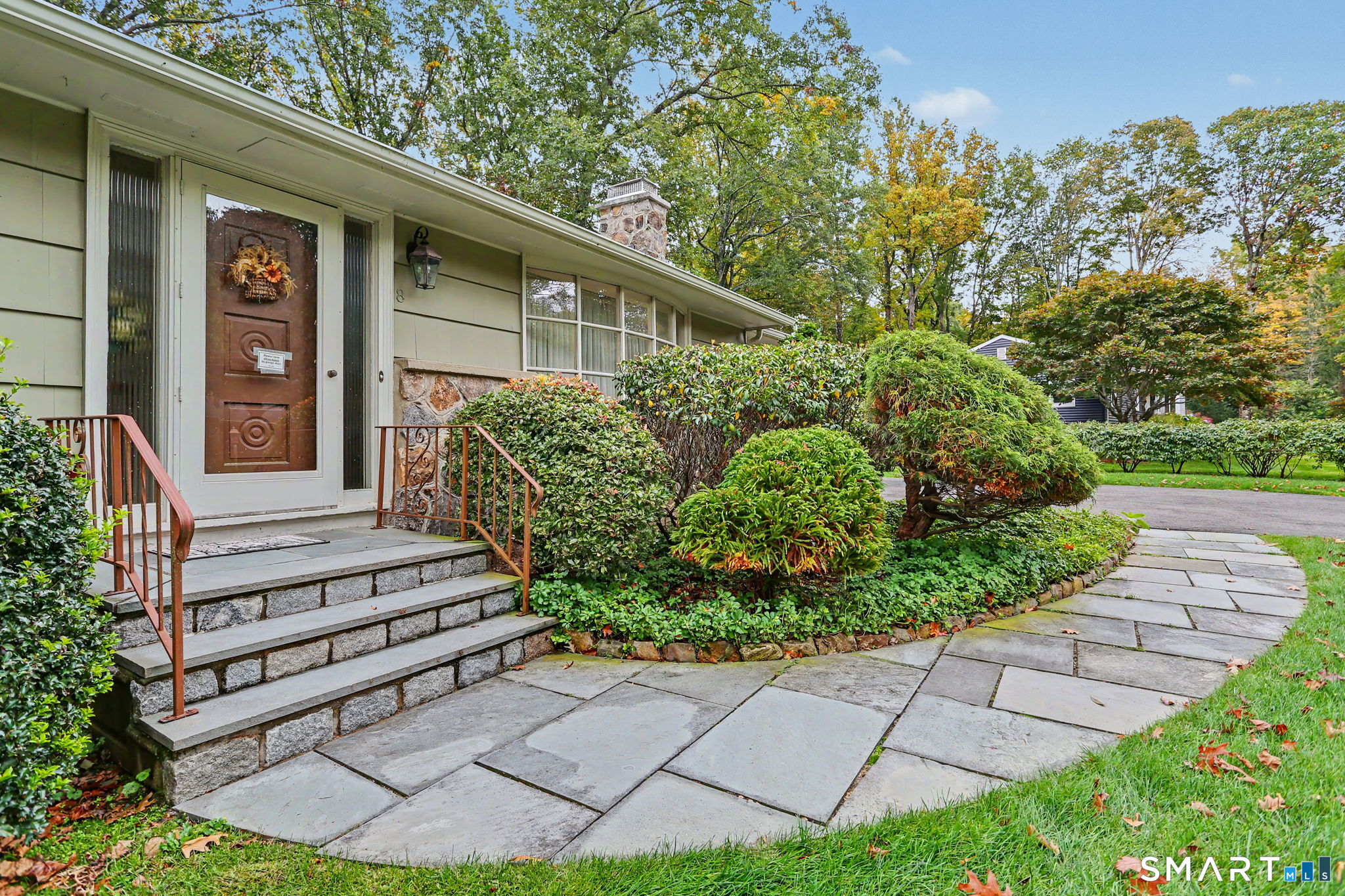 8 Woodfield Drive