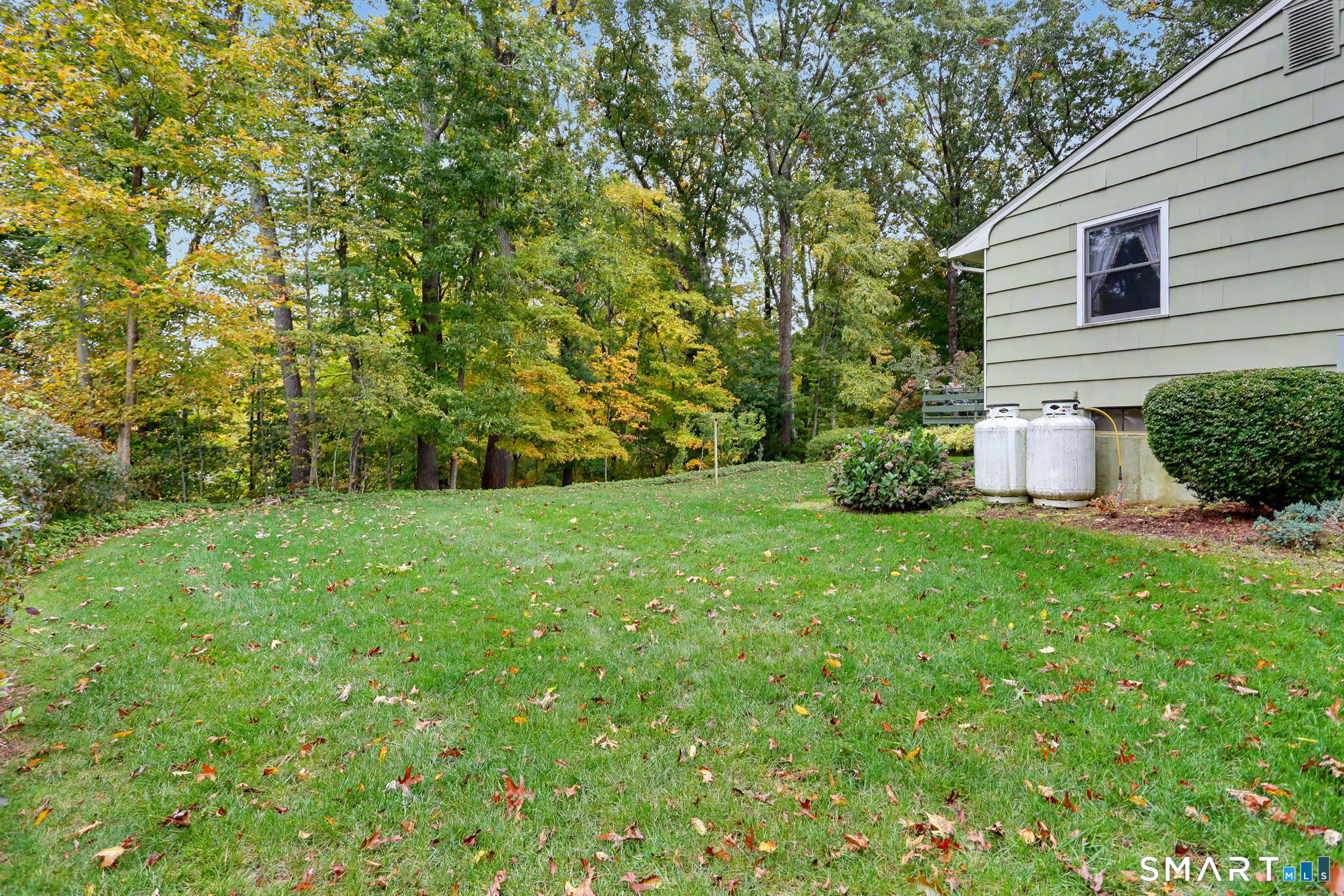 8 Woodfield Drive