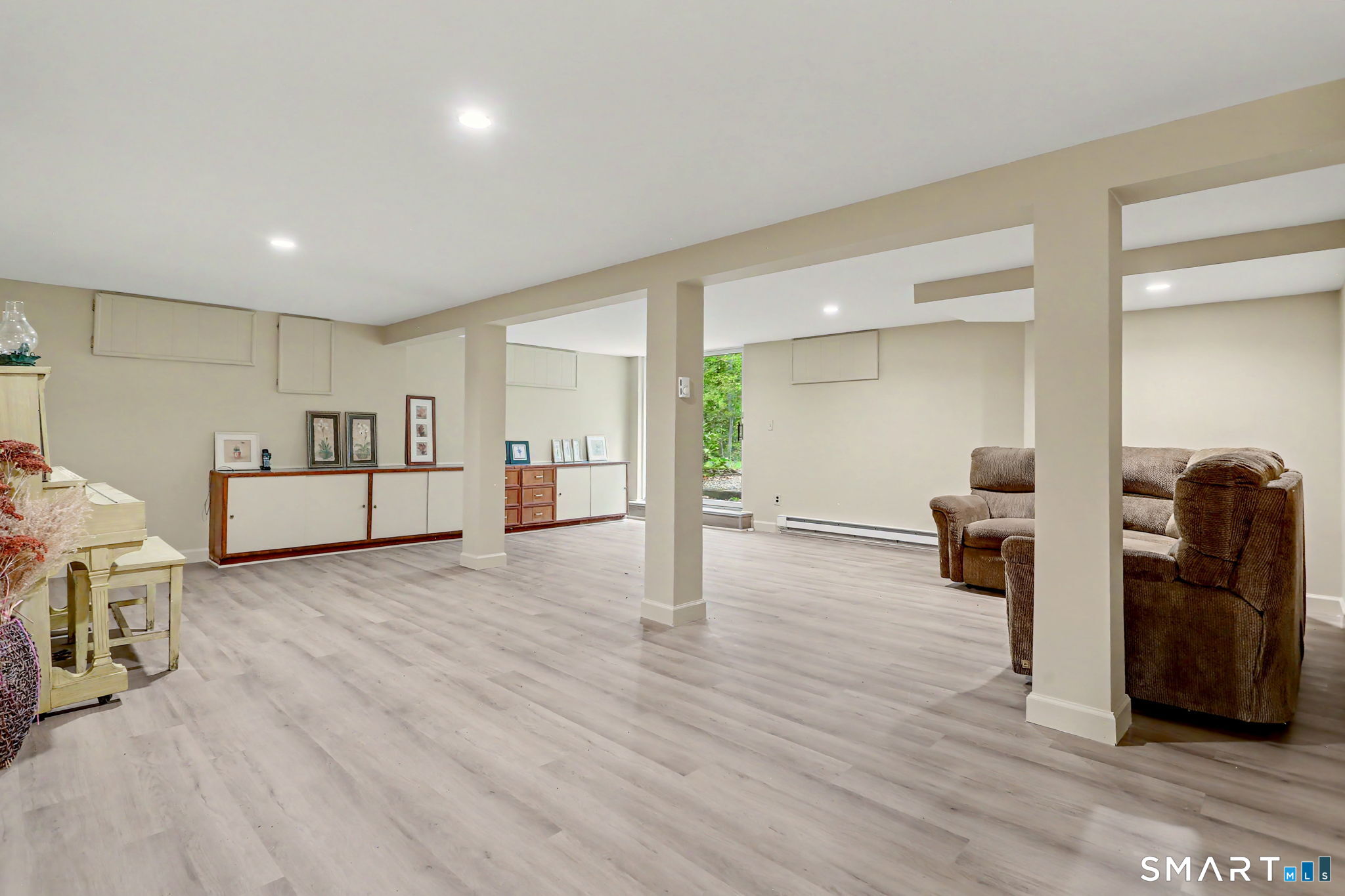 8 Woodfield Drive