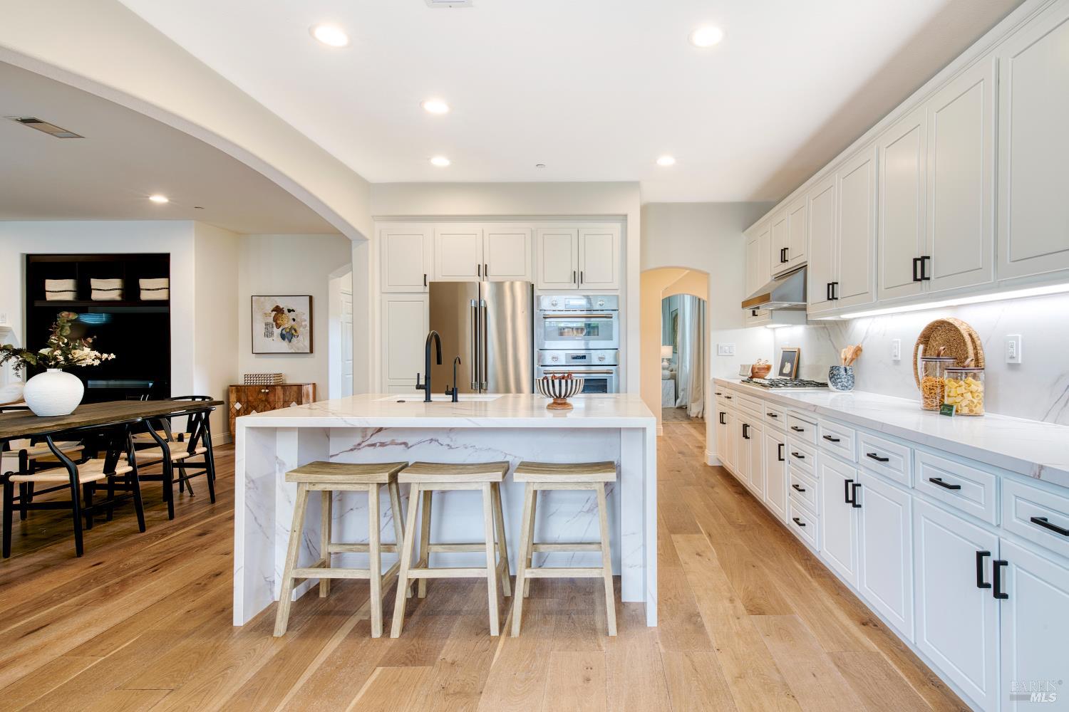 19 Sunny Cove Dr
