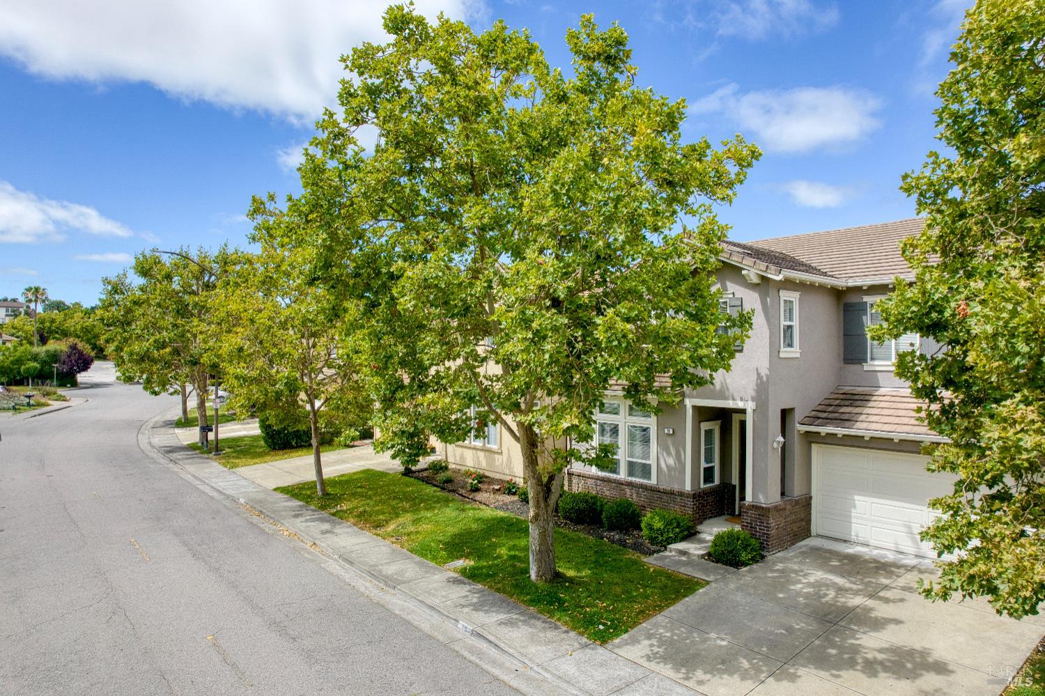 19 Sunny Cove Dr