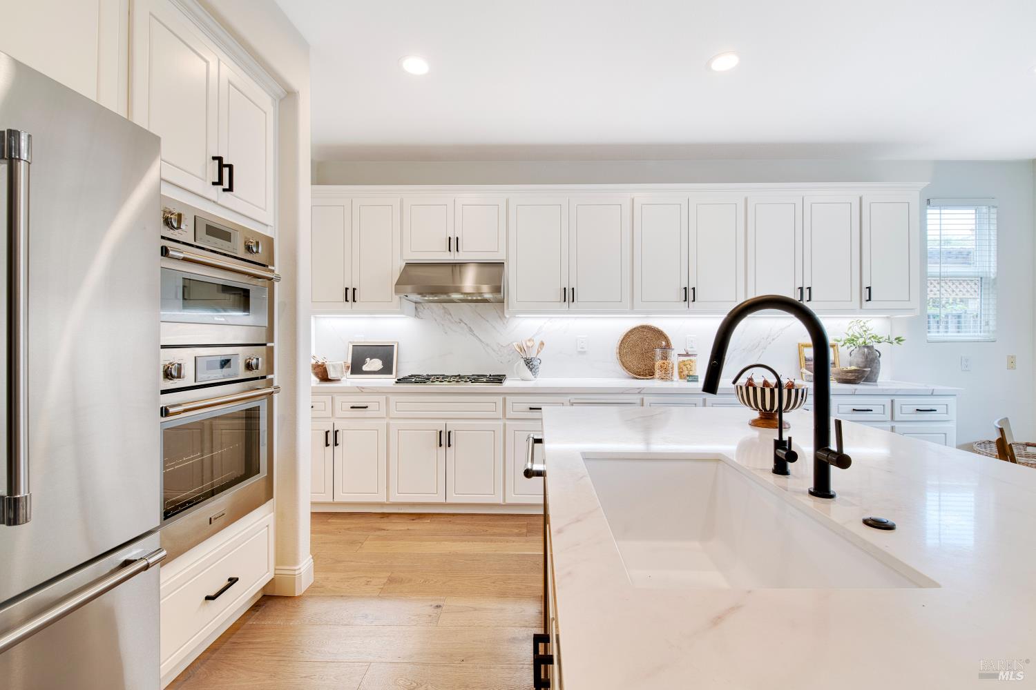 19 Sunny Cove Dr