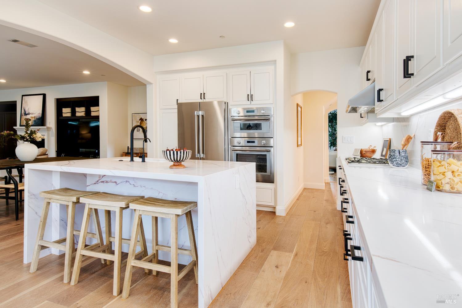 19 Sunny Cove Dr