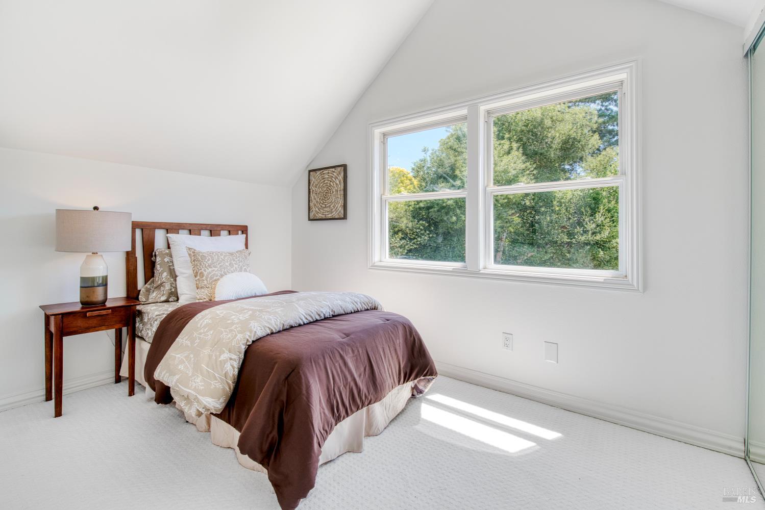 2396 Las Gallinas Ave