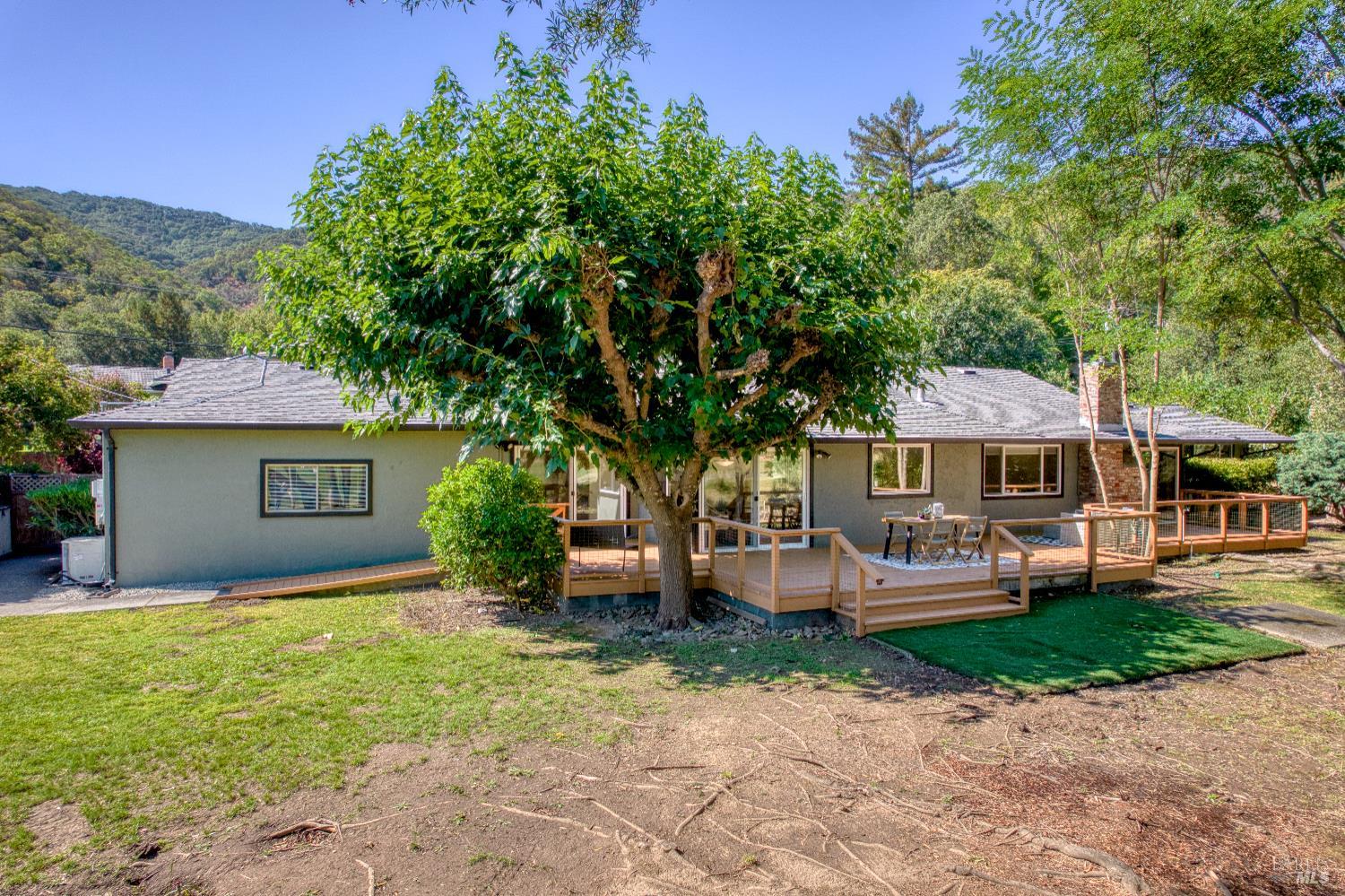 578 Fairway Dr