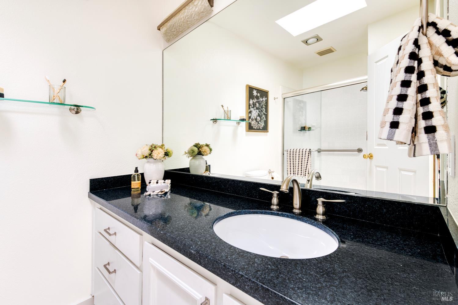 177 Knollwood Dr