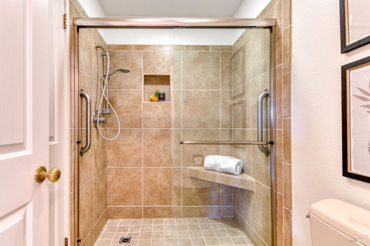 177 Knollwood Dr
