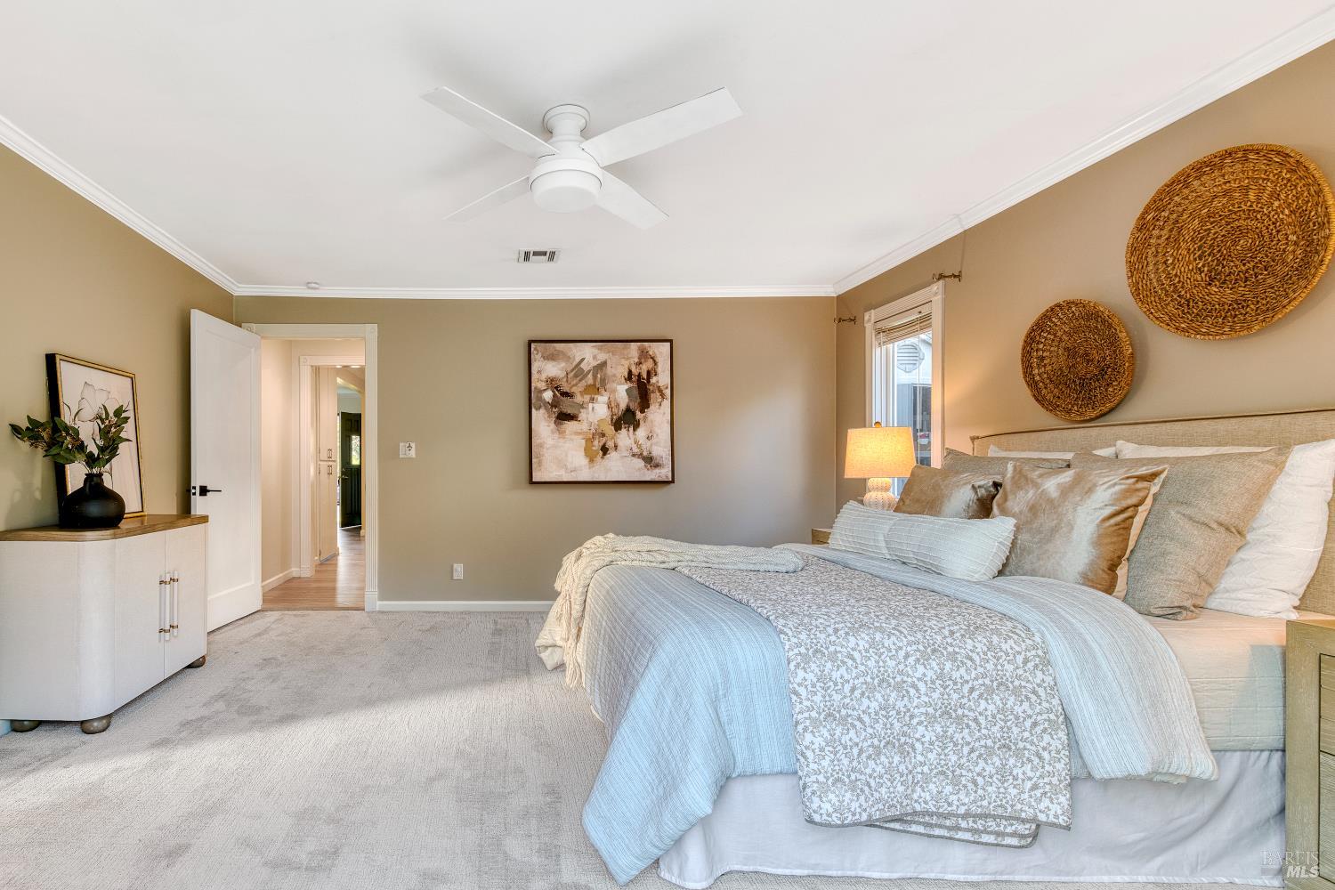 237 Alameda De La Loma