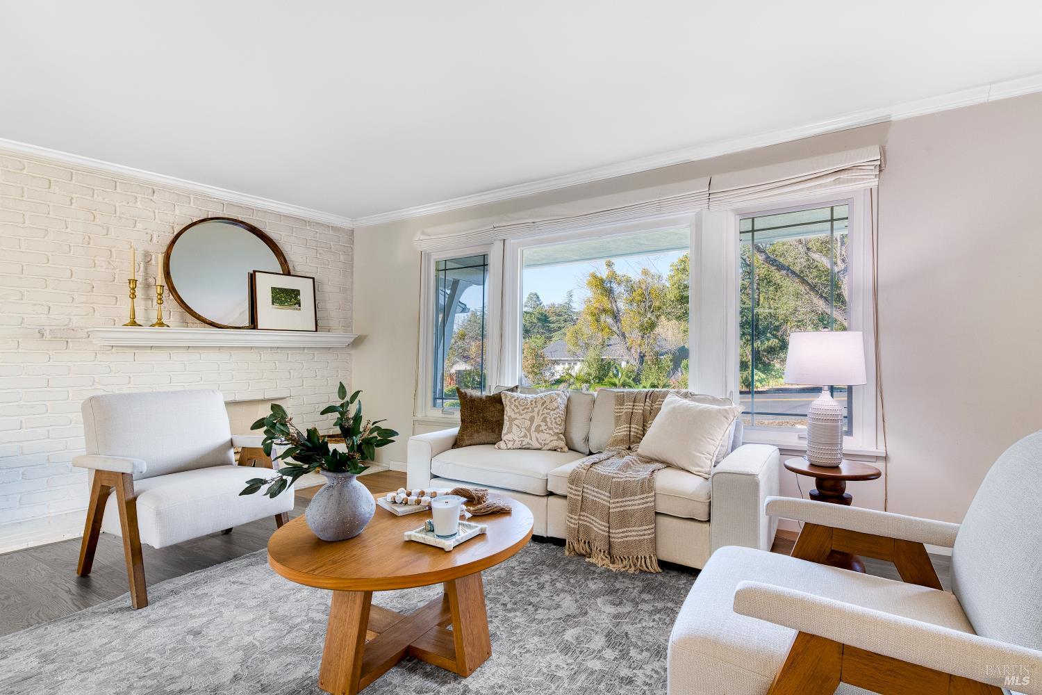 237 Alameda De La Loma