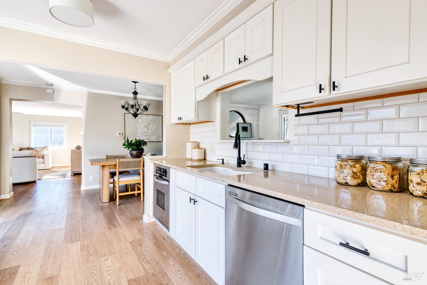 237 Alameda De La Loma