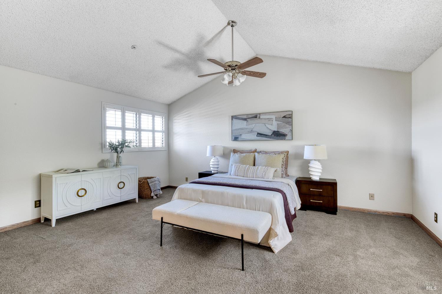 1114 Redwood Boulevard