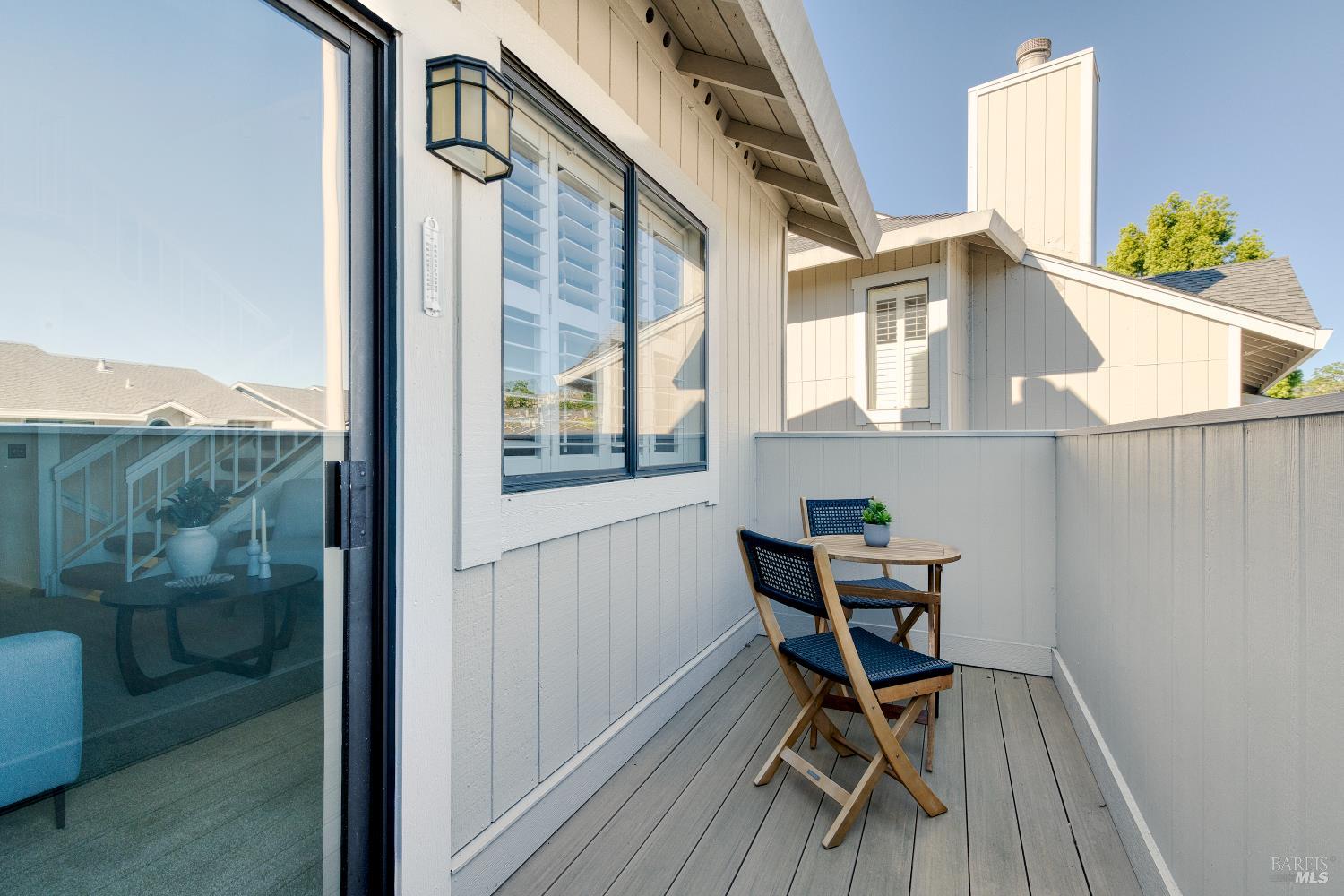 1114 Redwood Boulevard