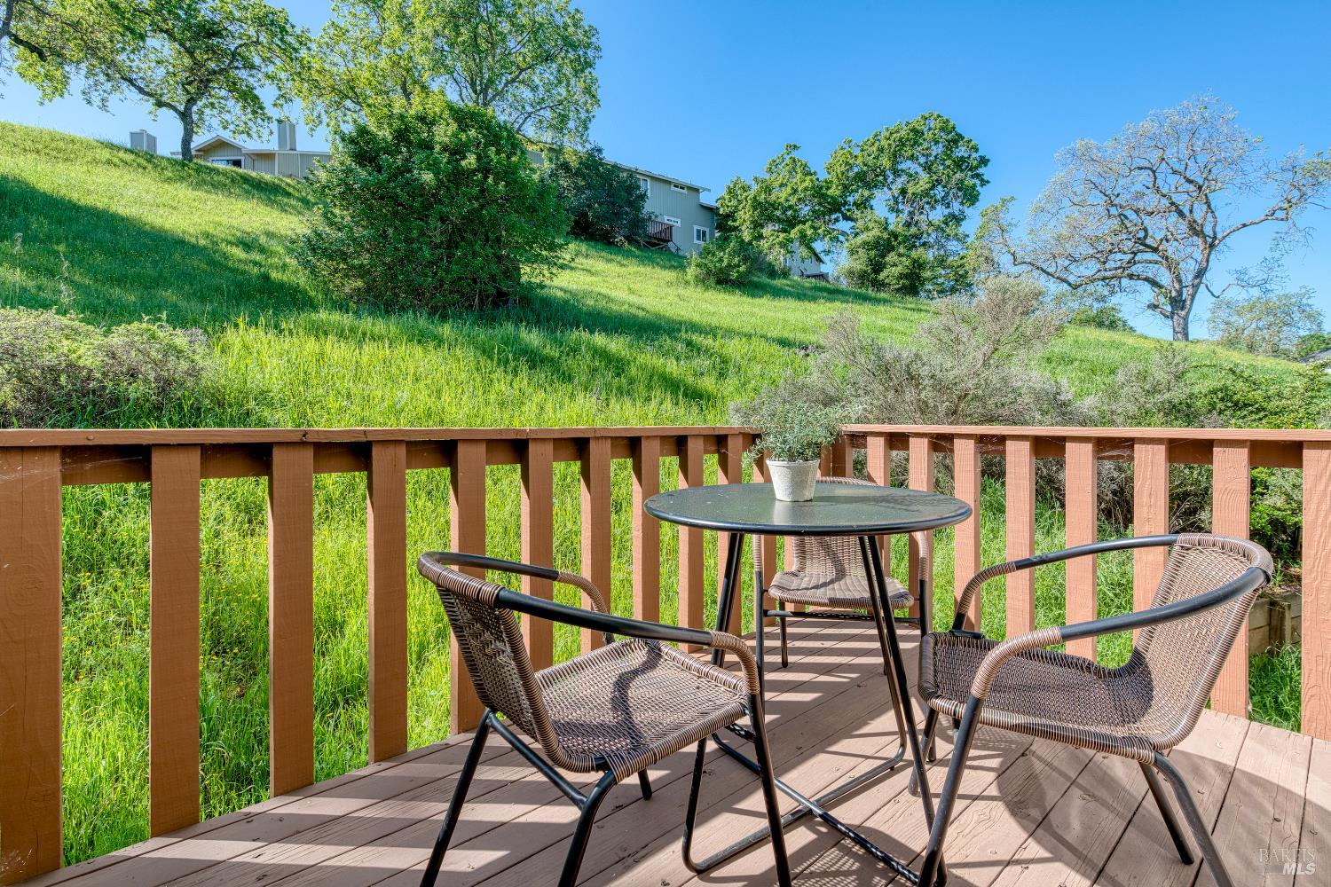 1114 Redwood Boulevard