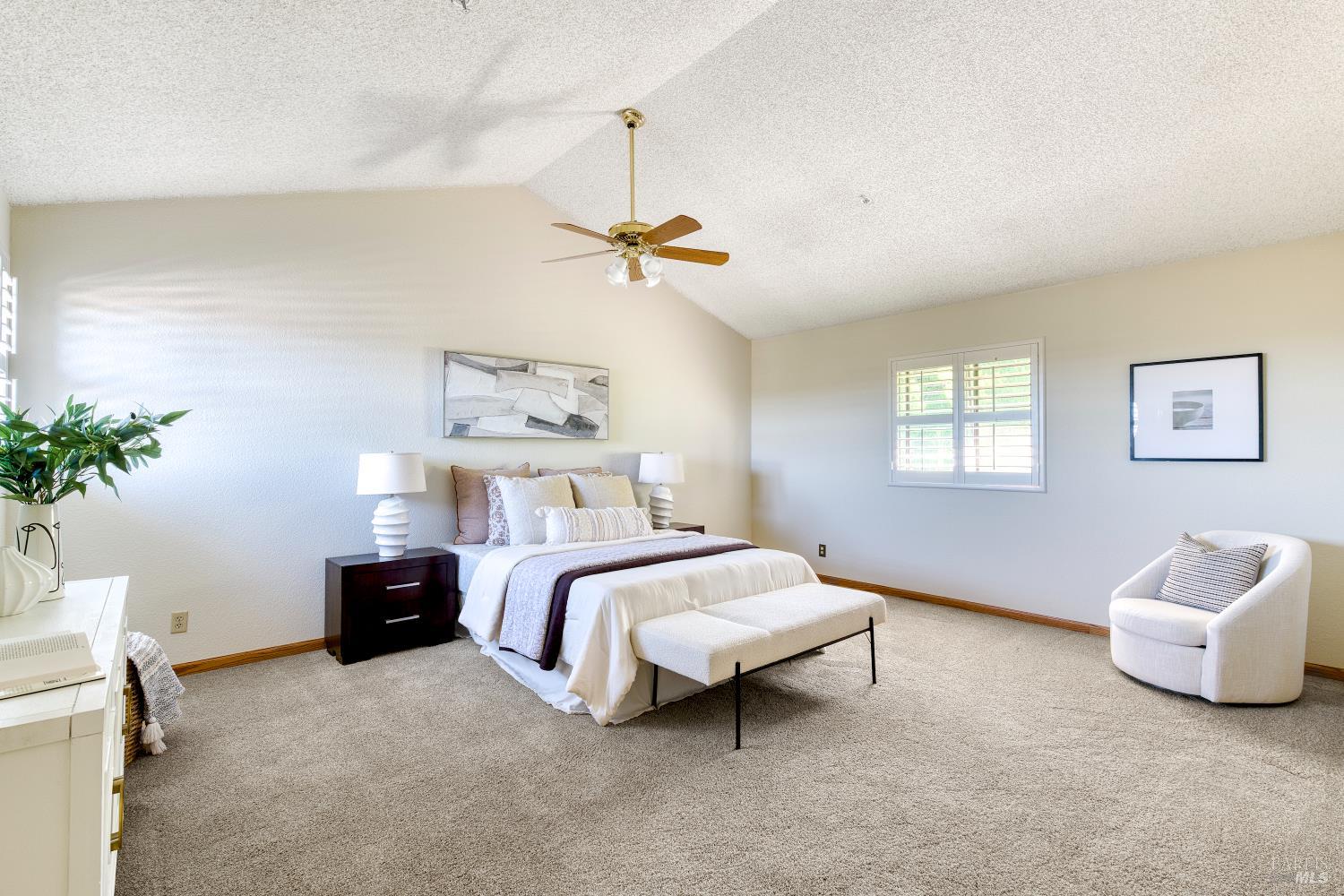 1114 Redwood Boulevard