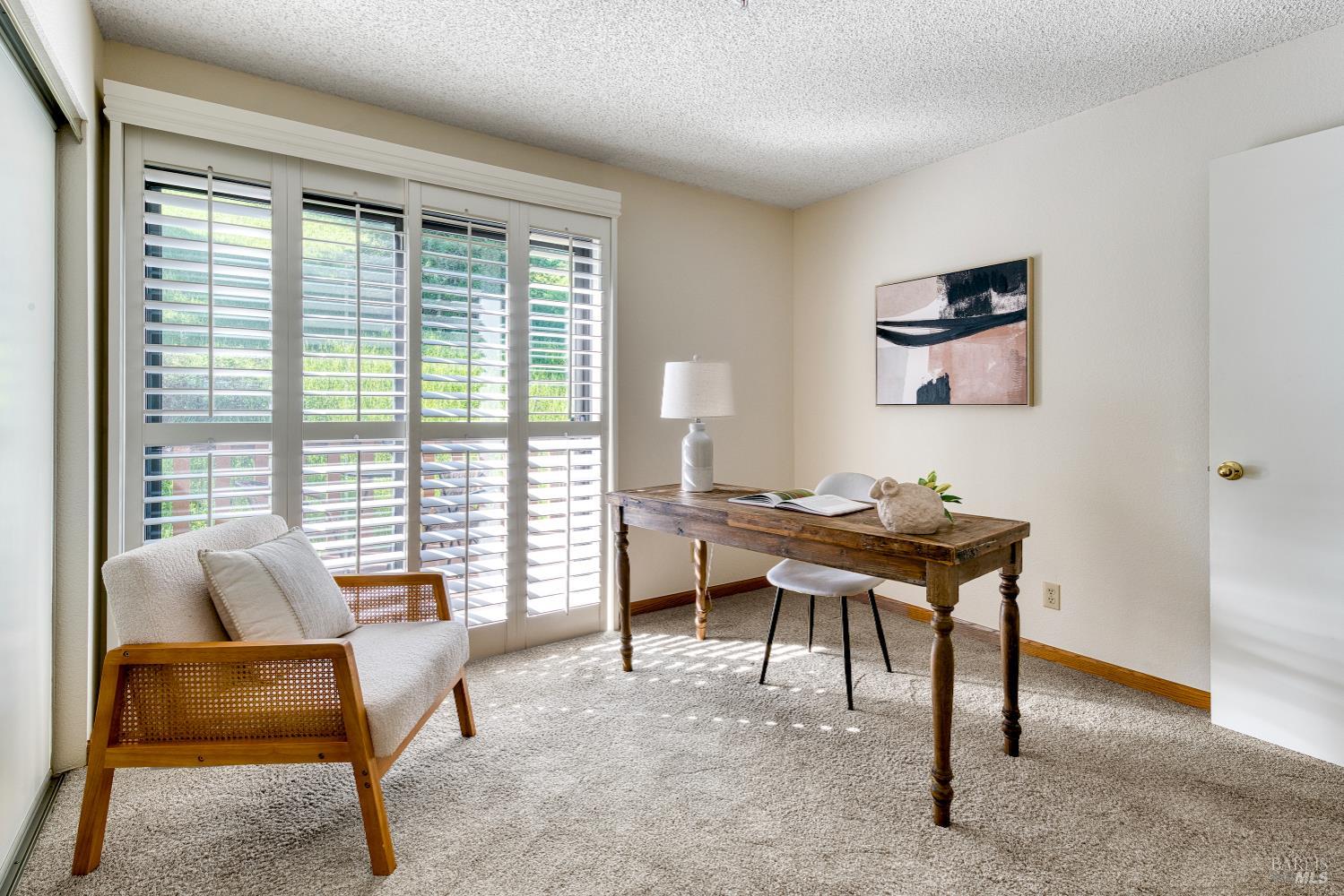 1114 Redwood Boulevard