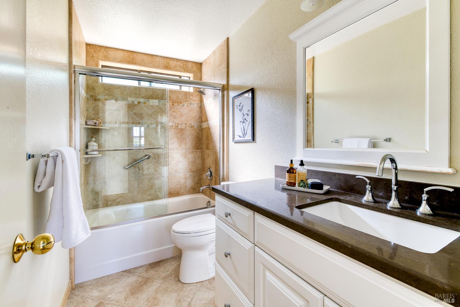 1114 Redwood Boulevard