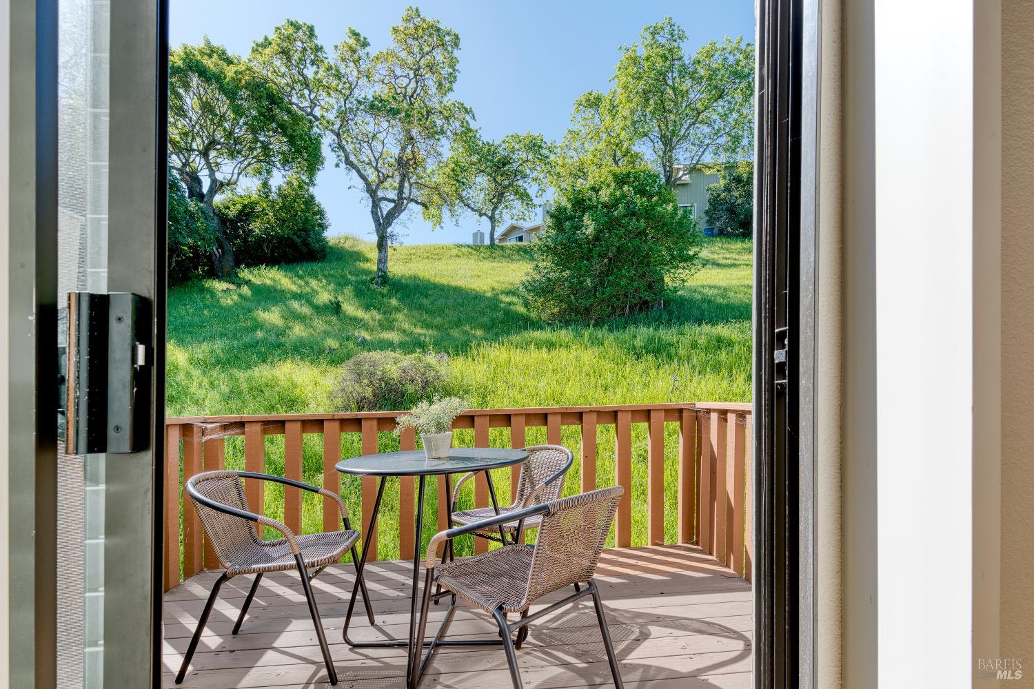 1114 Redwood Boulevard