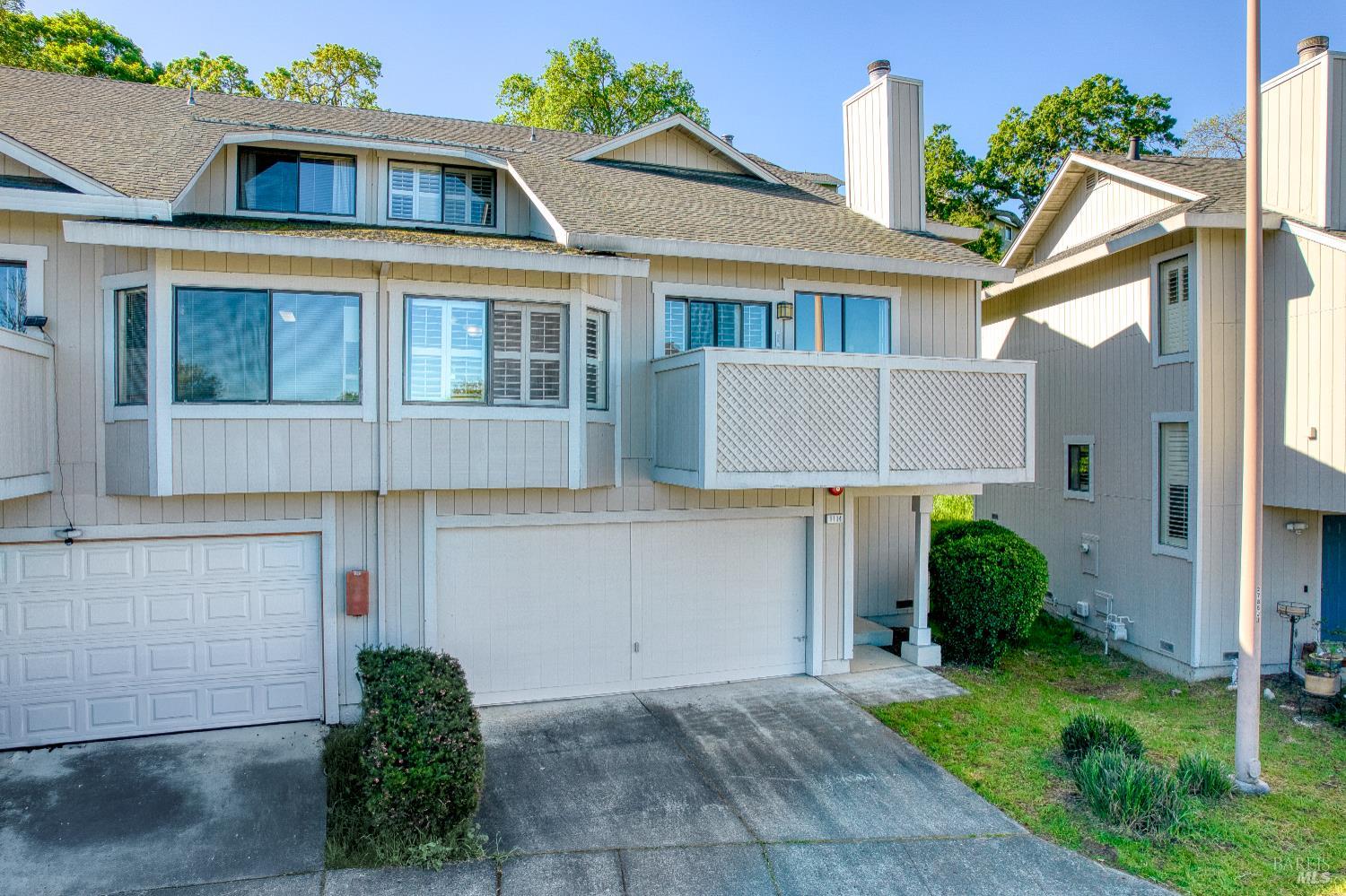 1114 Redwood Boulevard