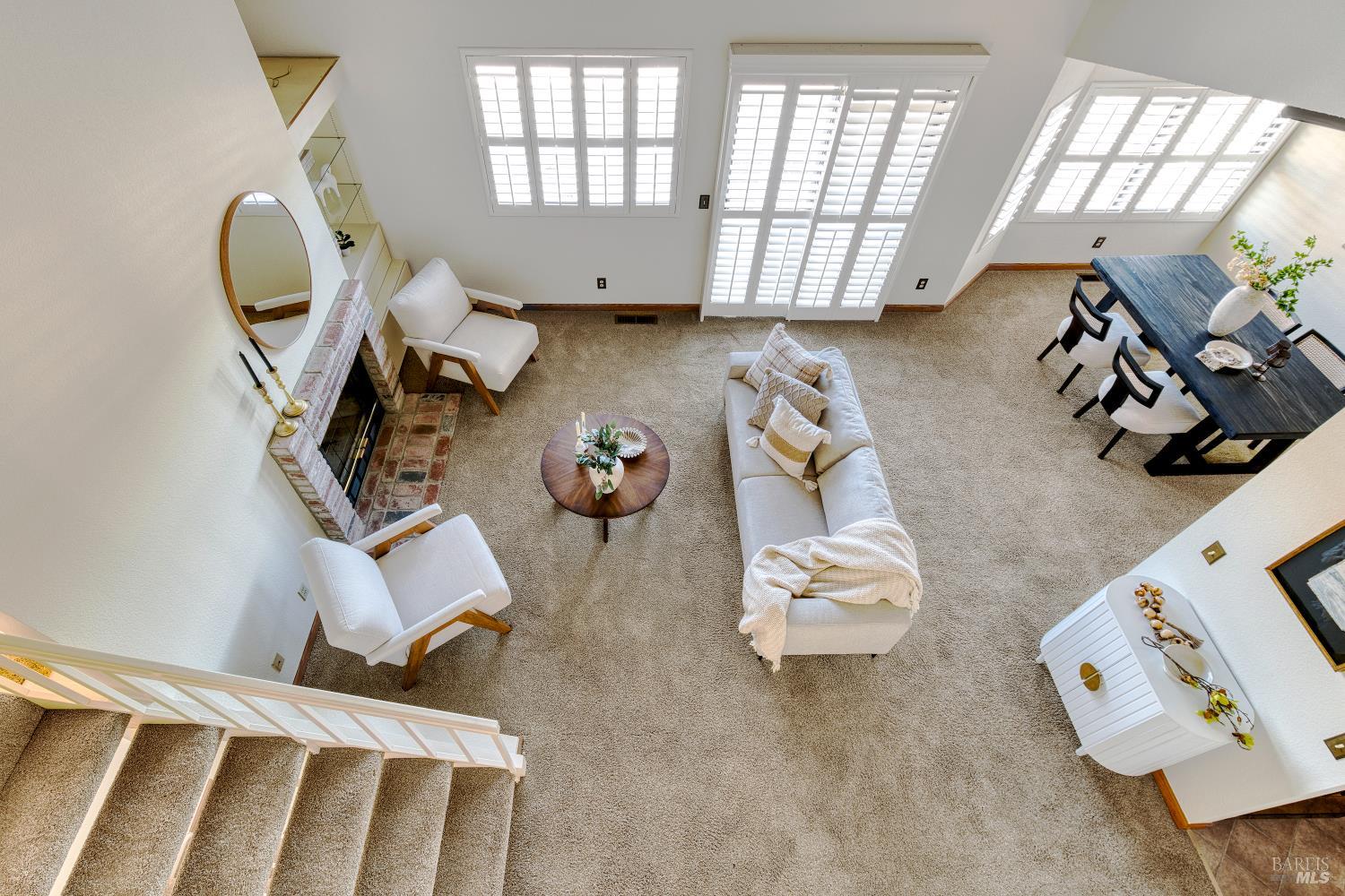 1114 Redwood Boulevard